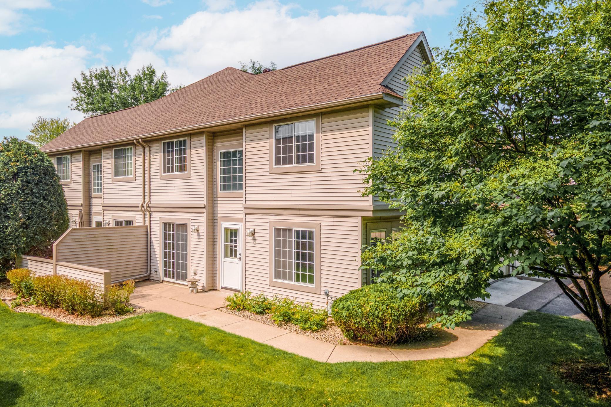 1st image of 1043 Lovell Ln S, Saint Paul, MN 55113 | MLS# 7072696