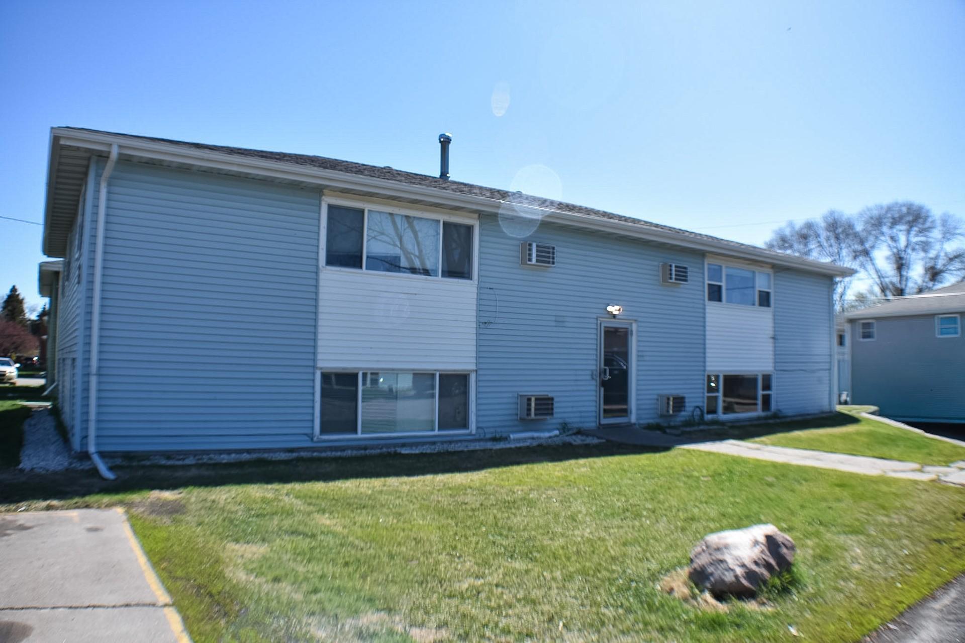 1st image of 1011 19th St S, Moorhead, MN 56560 | MLS# 7073653