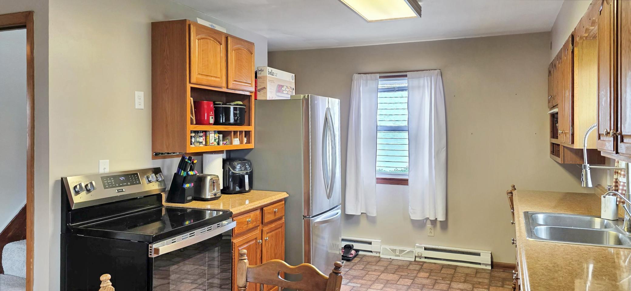 Homes for sale in Redwood Falls, MN | 913 E Elm St, Redwood Falls, MN 56283 | MLS# 7073818