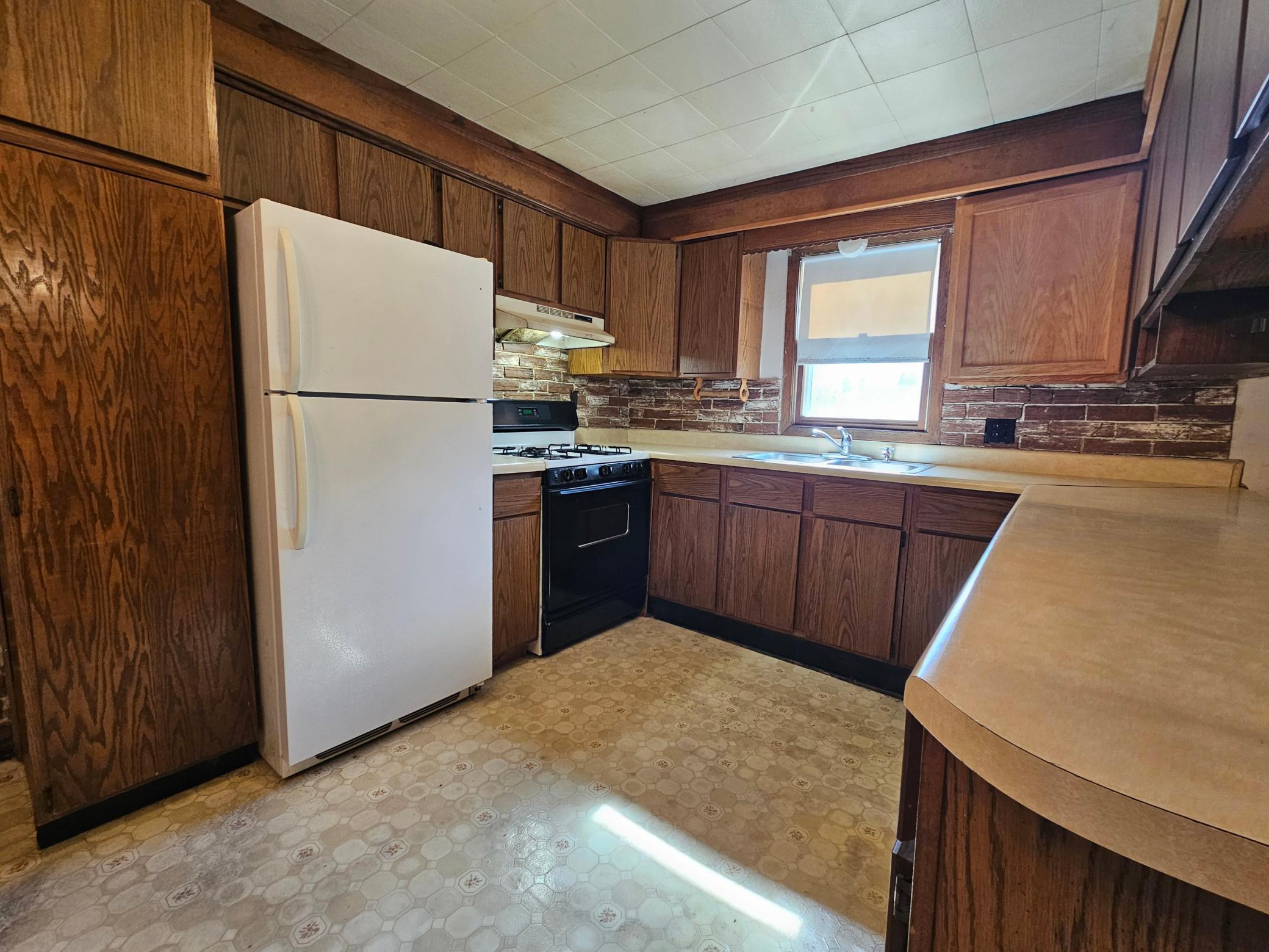 Homes for sale in Silver Lake, MN | 124 Park Ave Sw, Silver Lake, MN 55381 | MLS# 7073821
