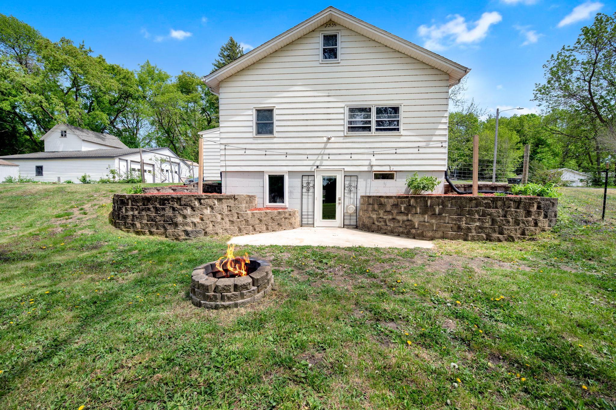 2nd image of 104 Frank Ave Ne, Elysian, MN 56028 | MLS# 7073838