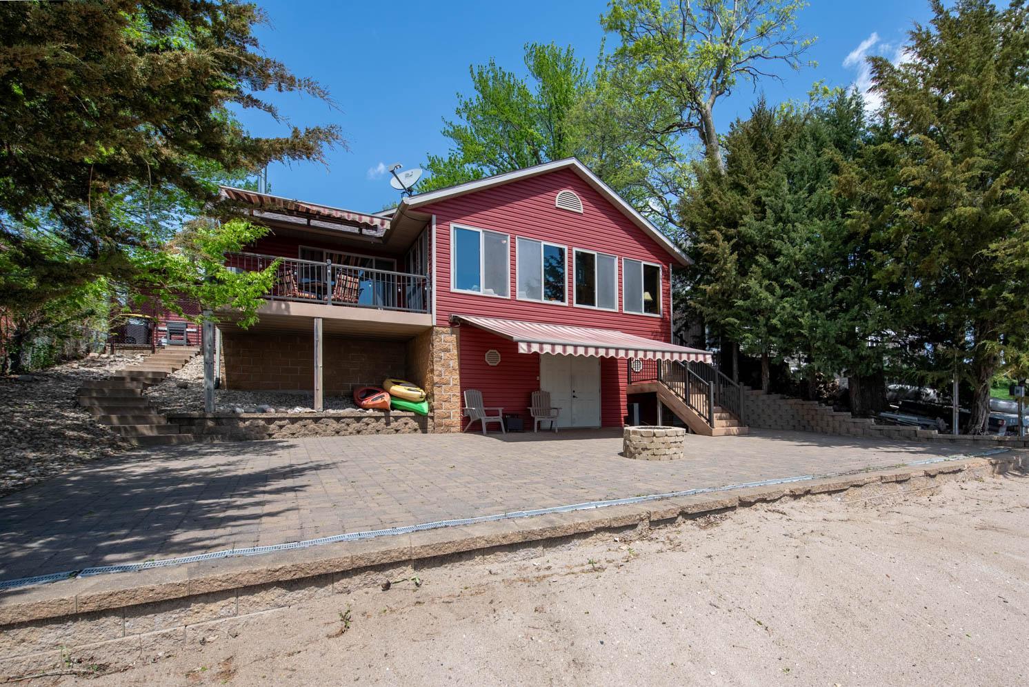 Homes for sale in Madison Lake, MN | 412 Doran Dr, Madison Lake, MN 56063 | MLS# 7074214