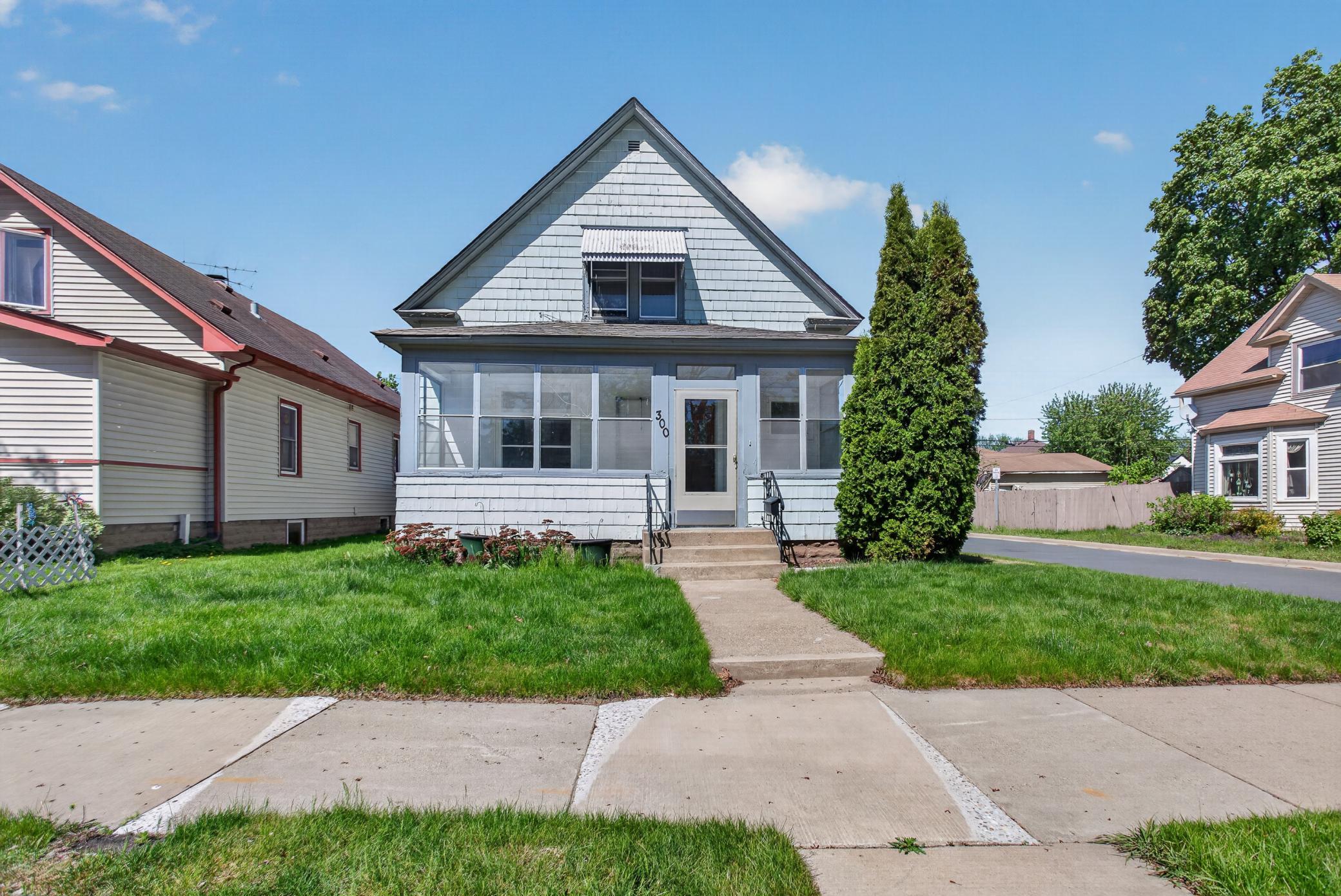 Homes for sale in South Saint Paul, MN | 300 4Th Ave S, South Saint Paul, MN 55075 | MLS# 7074227