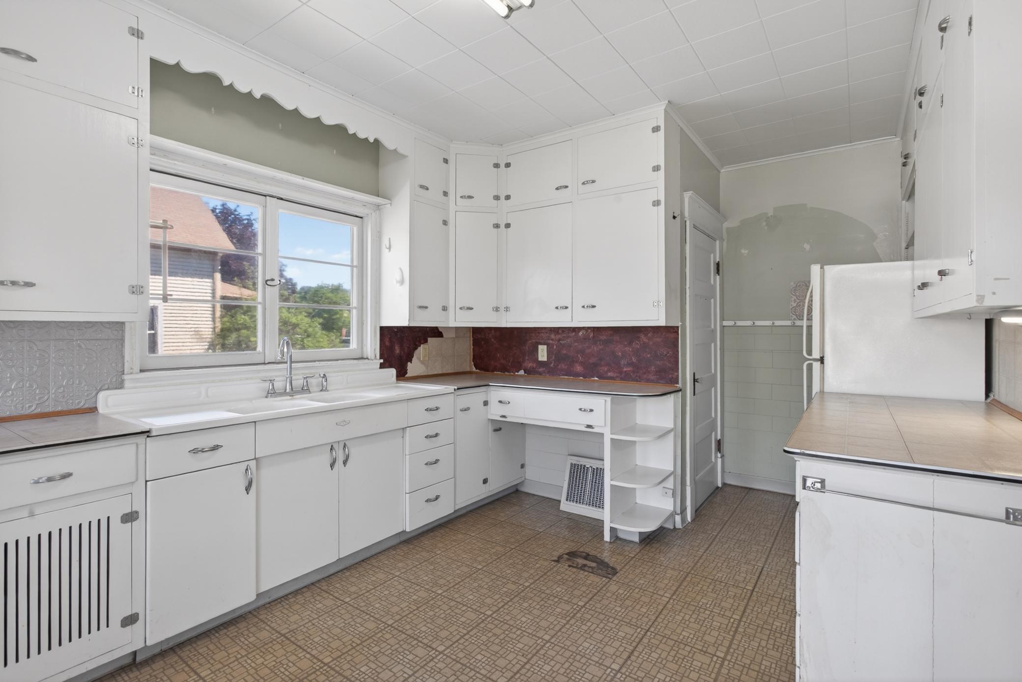 Homes for sale in South Saint Paul, MN | 300 4Th Ave S, South Saint Paul, MN 55075 | MLS# 7074227