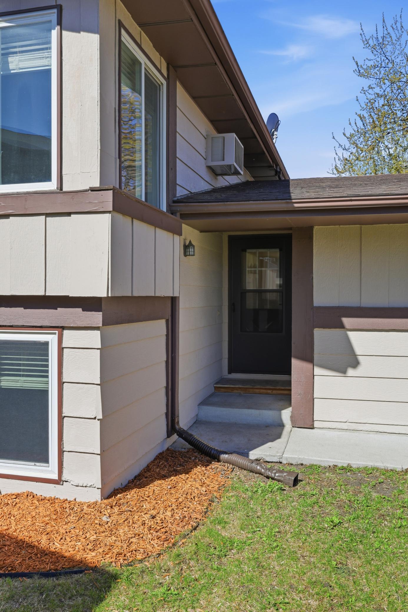 2nd image of 1808 28th Ave S, Fargo, ND 58103 | MLS# 7074285