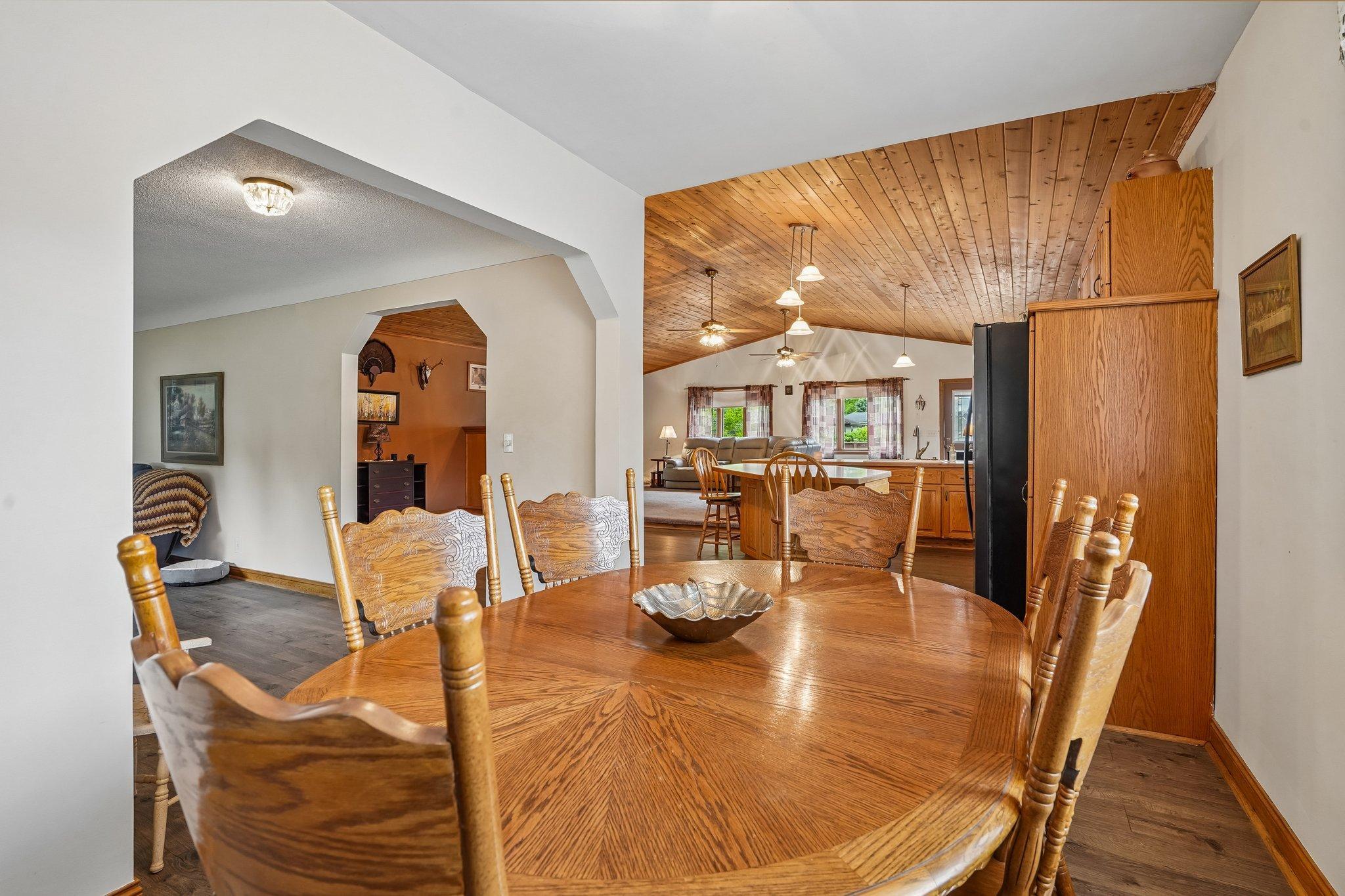 5th image of 2908 Roosevelt St Ne, Saint Anthony, MN 55418 | MLS# 7074599