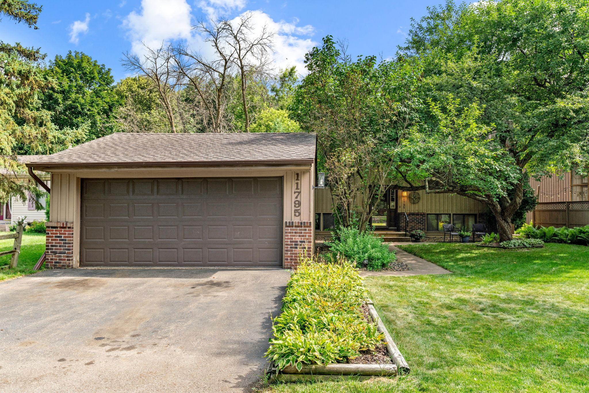 5th image of 11795 Red Fox Dr, Maple Grove, MN 55369 | MLS# 7074638