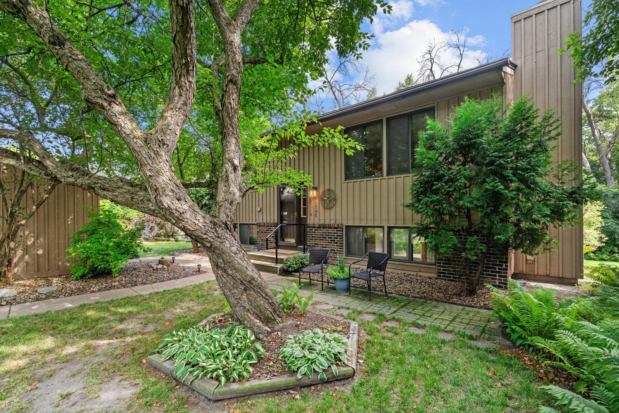2nd image of 11795 Red Fox Dr, Maple Grove, MN 55369 | MLS# 7074638
