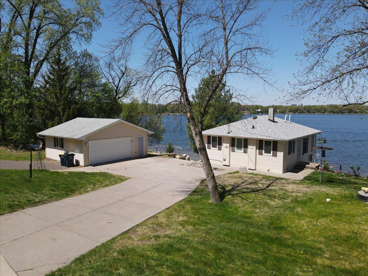 2nd image of 11958 Chisago Blvd, Chisago City, MN 55013 | MLS# 7074793