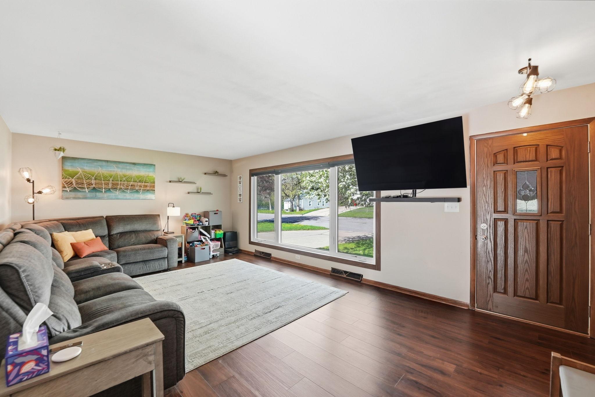 4th image of 205 Victoria Dr, Alexandria, MN 56308 | MLS# 7074871