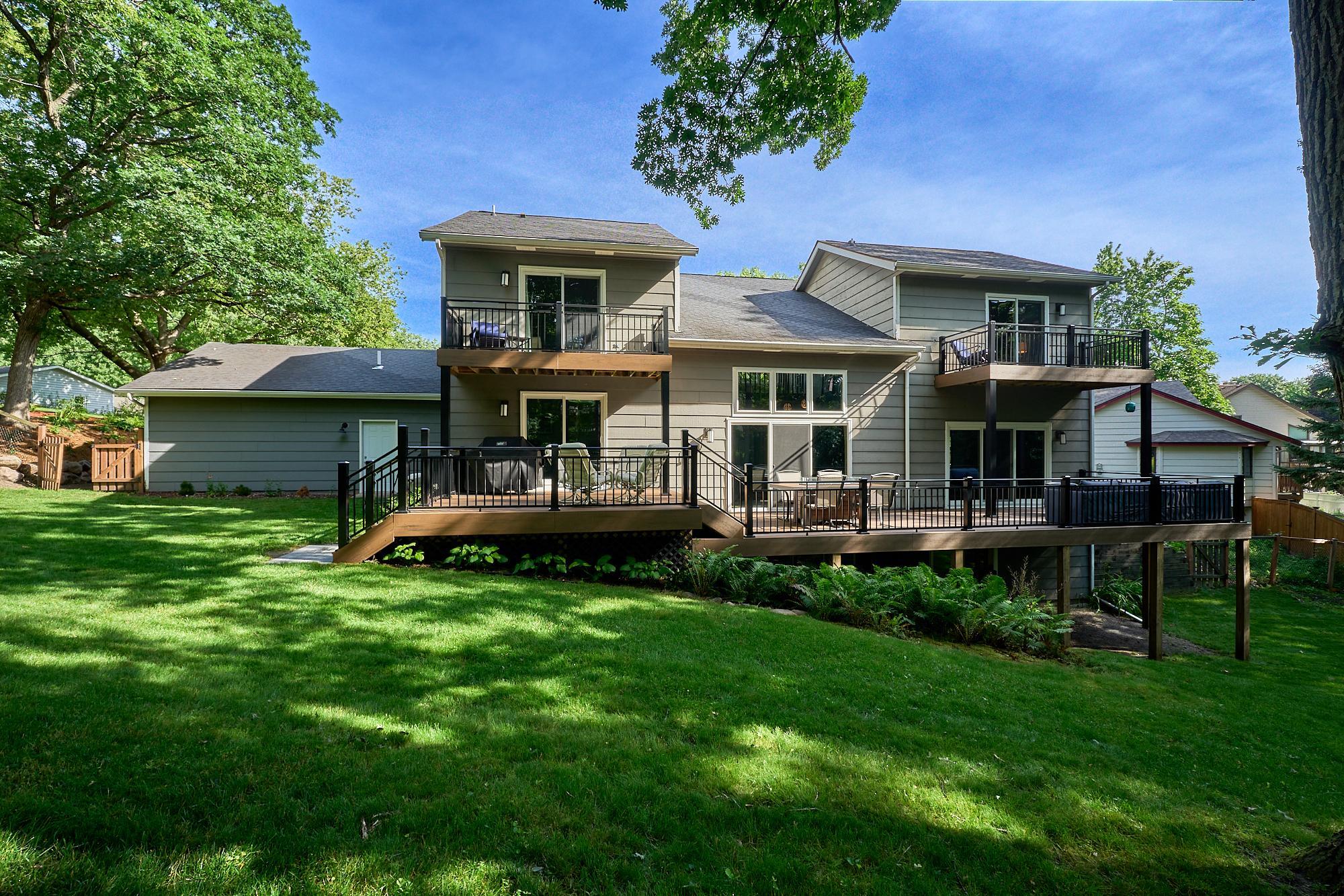 3rd image of 4774 Oak Wy, Saint Paul, MN 55122 | MLS# 7074901