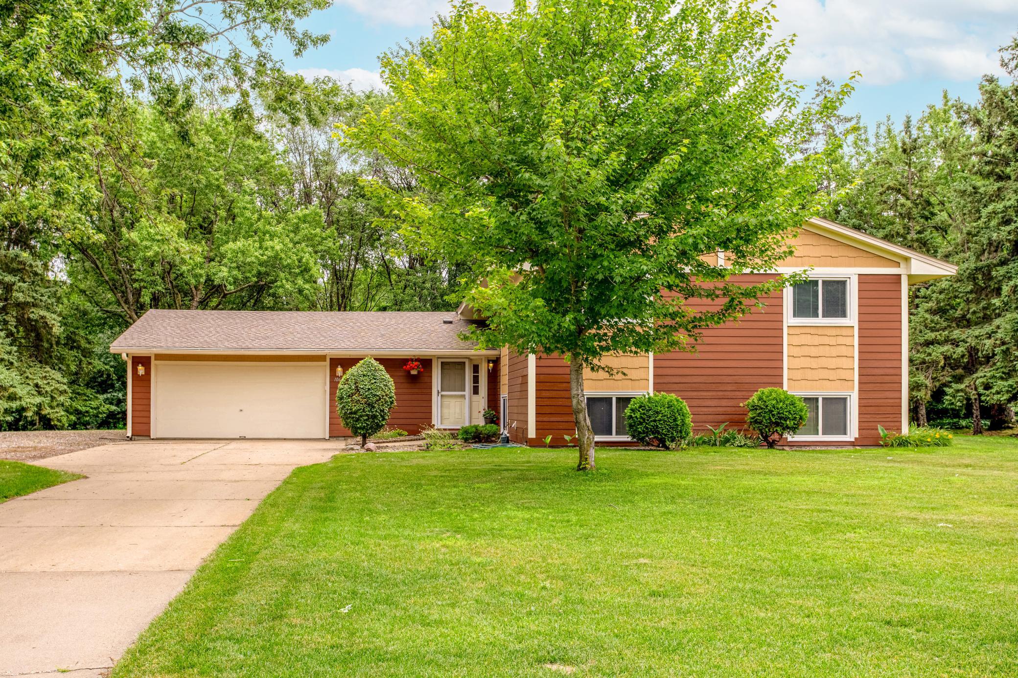 1st image of 10640 Quebec Ave N, Brooklyn Park, MN 55445 | MLS# 7074999