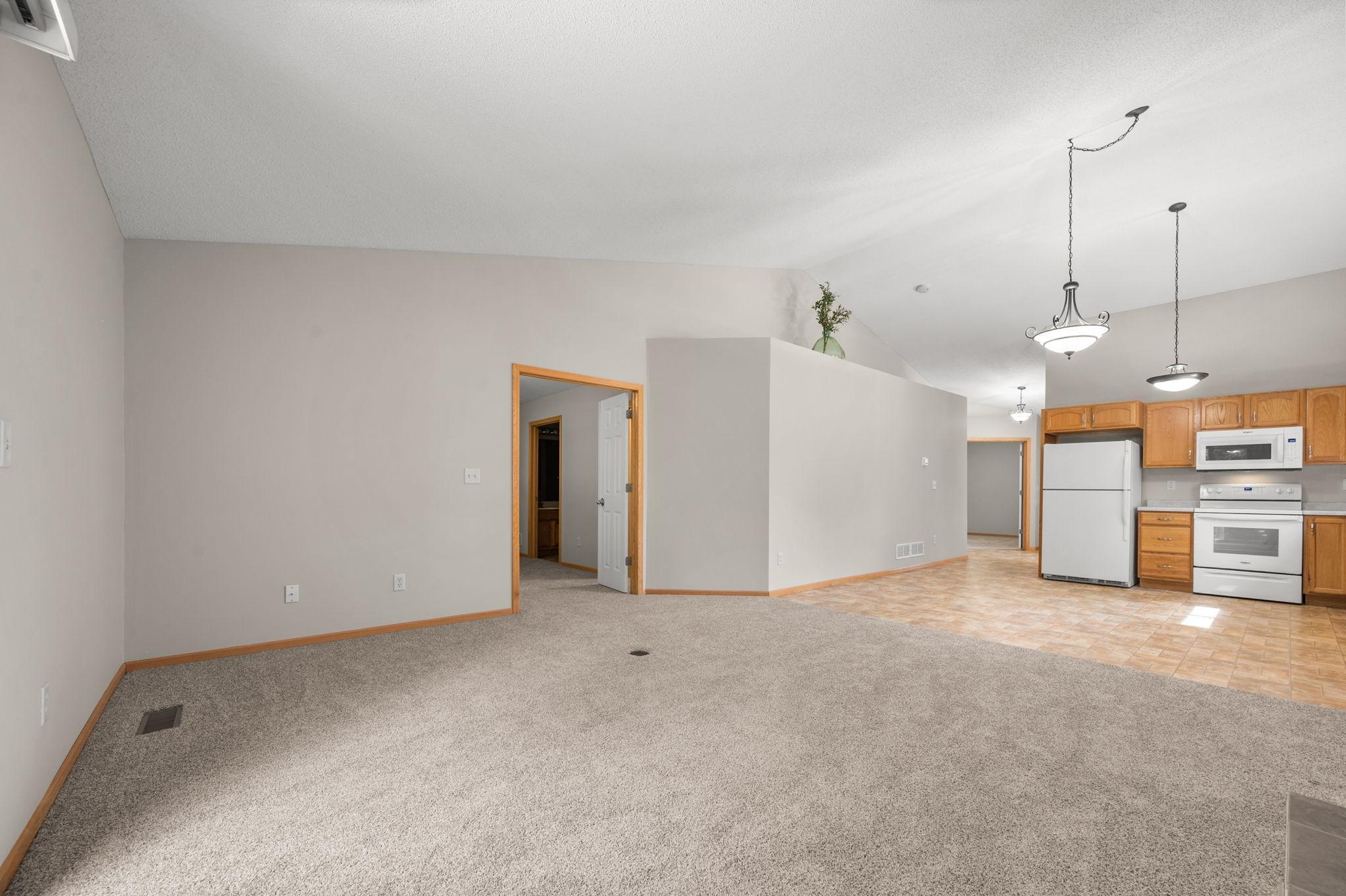5th image of 74 Crown Pointe Curv, Hudson, WI 54016 | MLS# 7075113