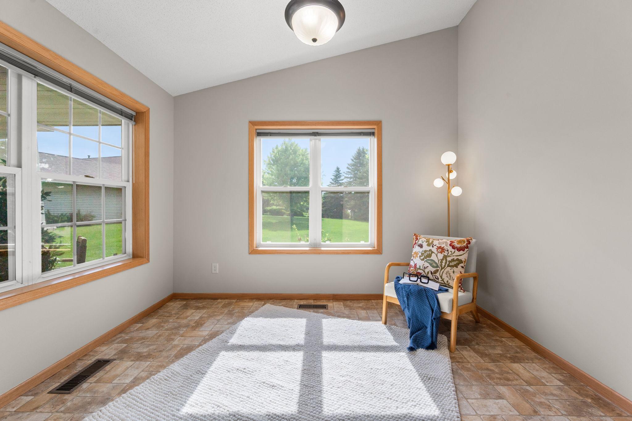4th image of 74 Crown Pointe Curv, Hudson, WI 54016 | MLS# 7075113