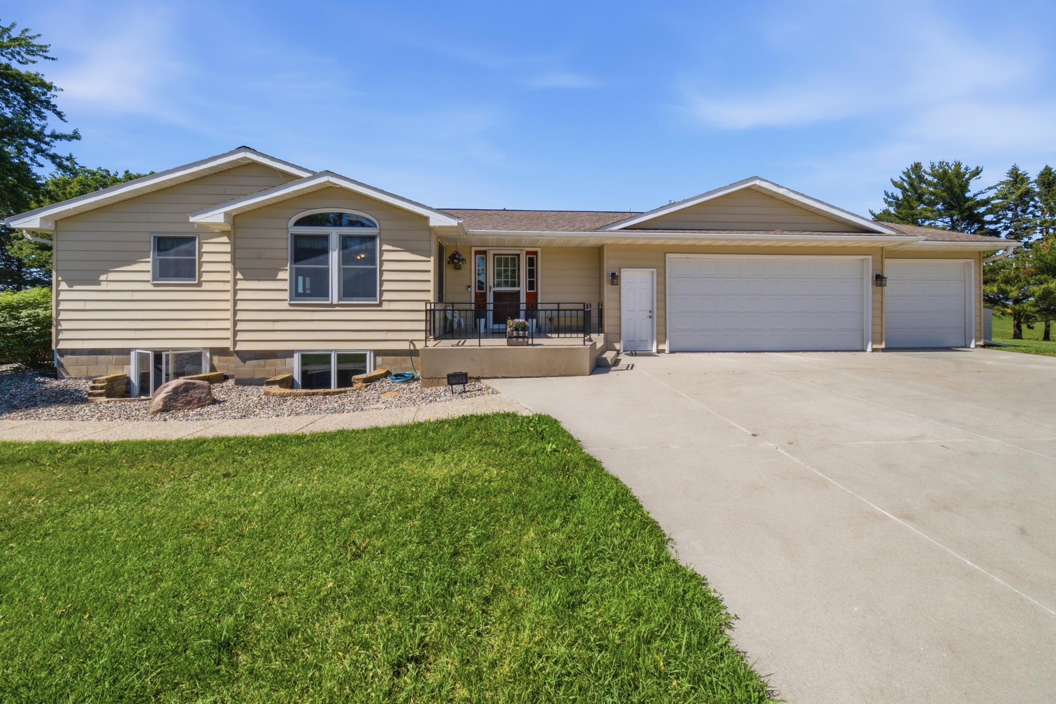 2nd image of 7524 58th St Ne, Rochester, MN 55906 | MLS# 7075285
