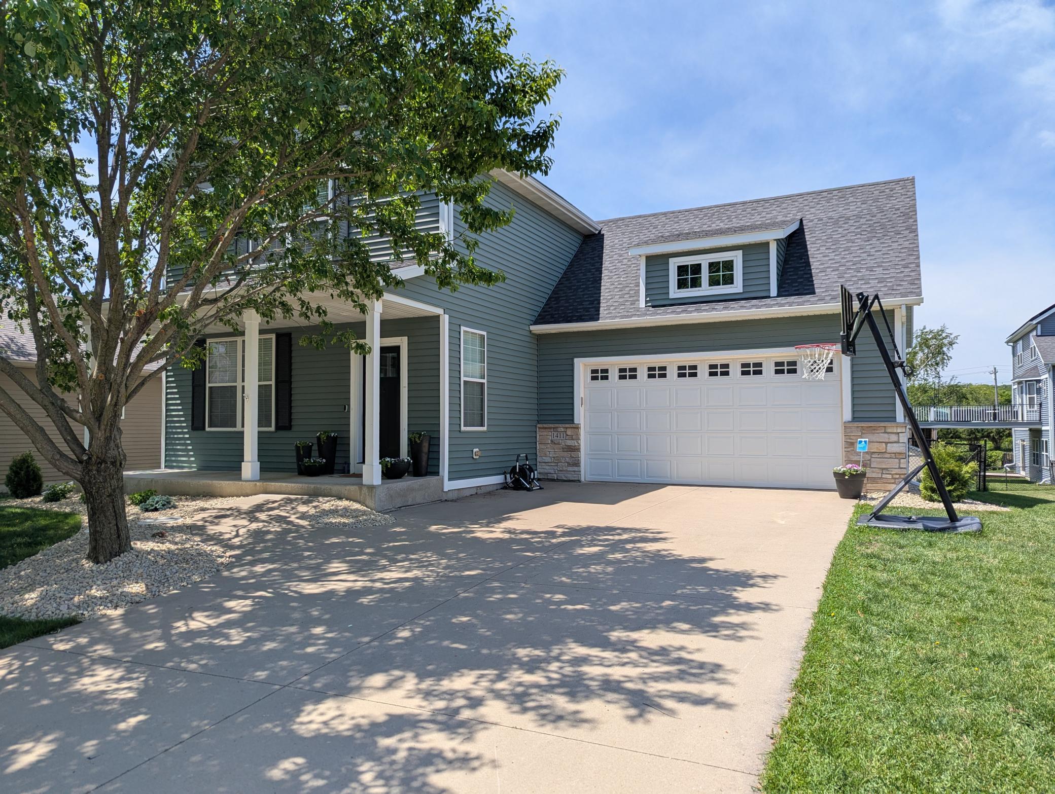 5th image of 1411 Century Point Ln Ne, Rochester, MN 55906 | MLS# 7075321