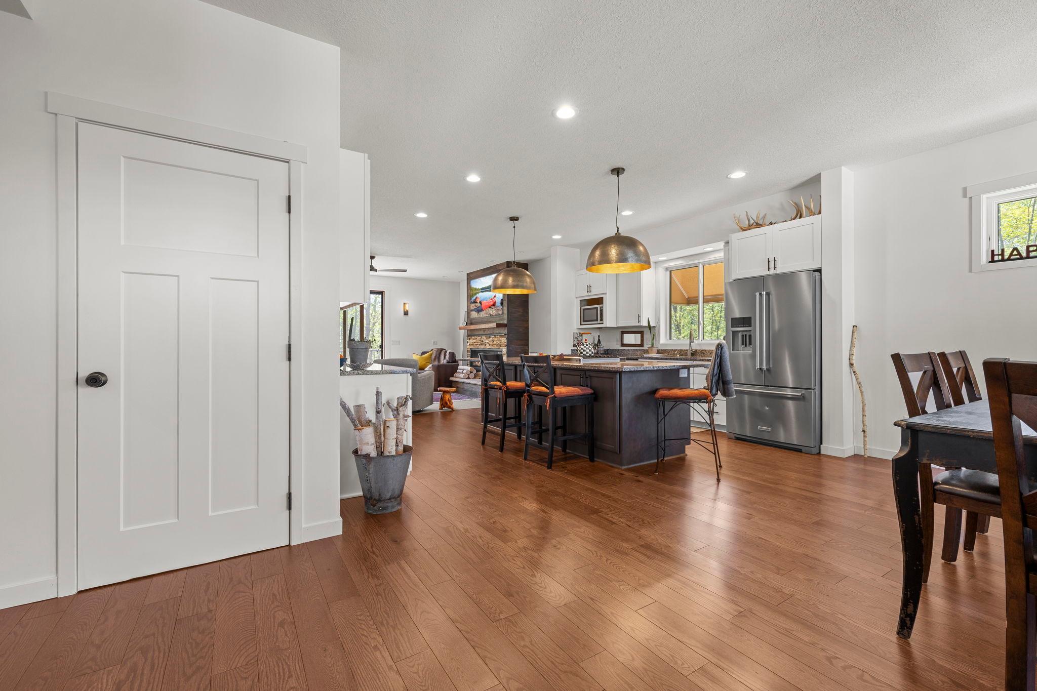 5th image of 19151 Shamrock Ln, Shafer, MN 55074 | MLS# 7075330