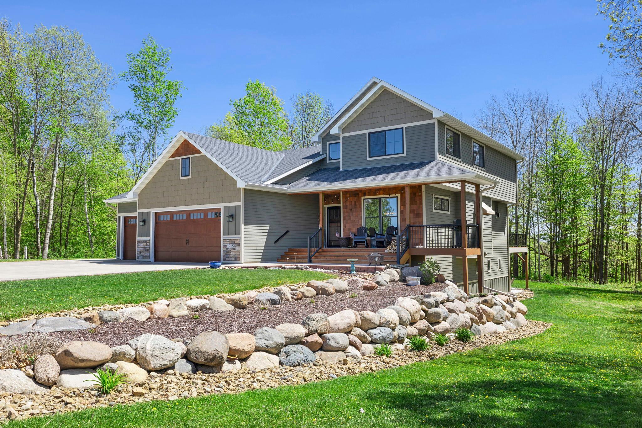 1st image of 19151 Shamrock Ln, Shafer, MN 55074 | MLS# 7075330