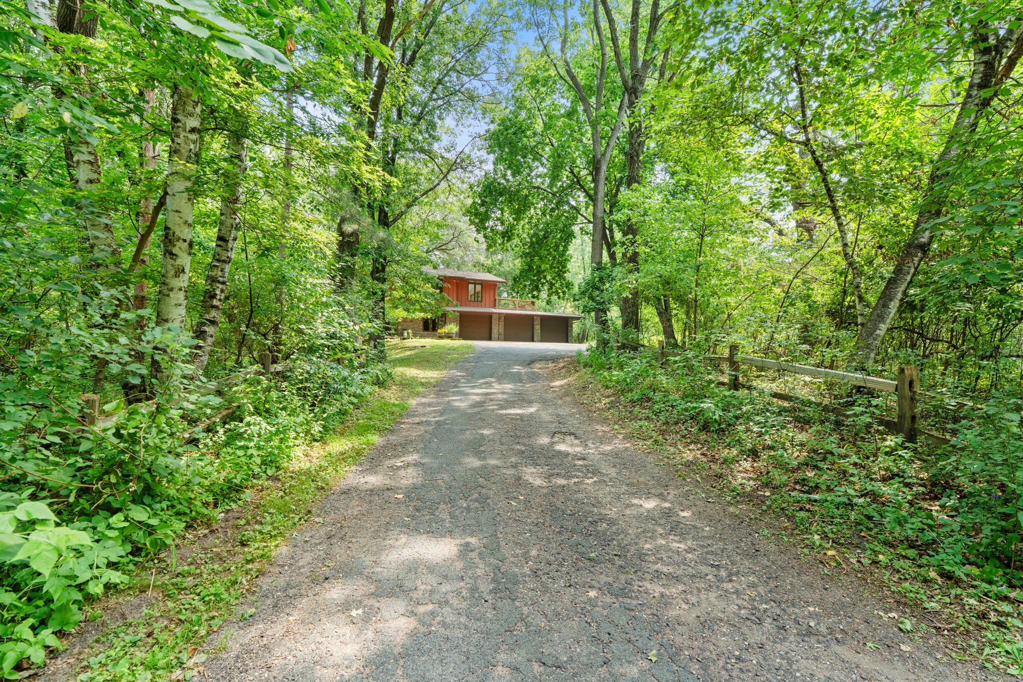 2nd image of 34 N Oaks Rd, Saint Paul, MN 55127 | MLS# 7075590
