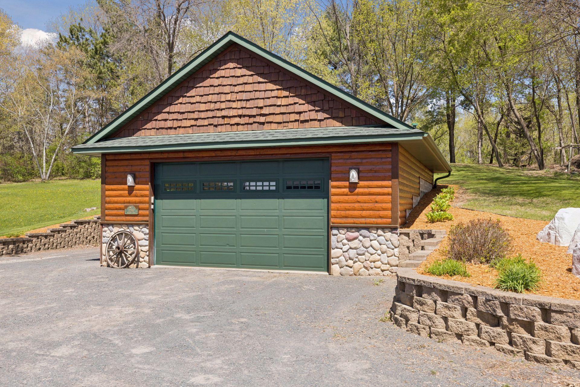 3rd image of 32940 Nueman Trl, Lindstrom, MN 55045 | MLS# 7075821