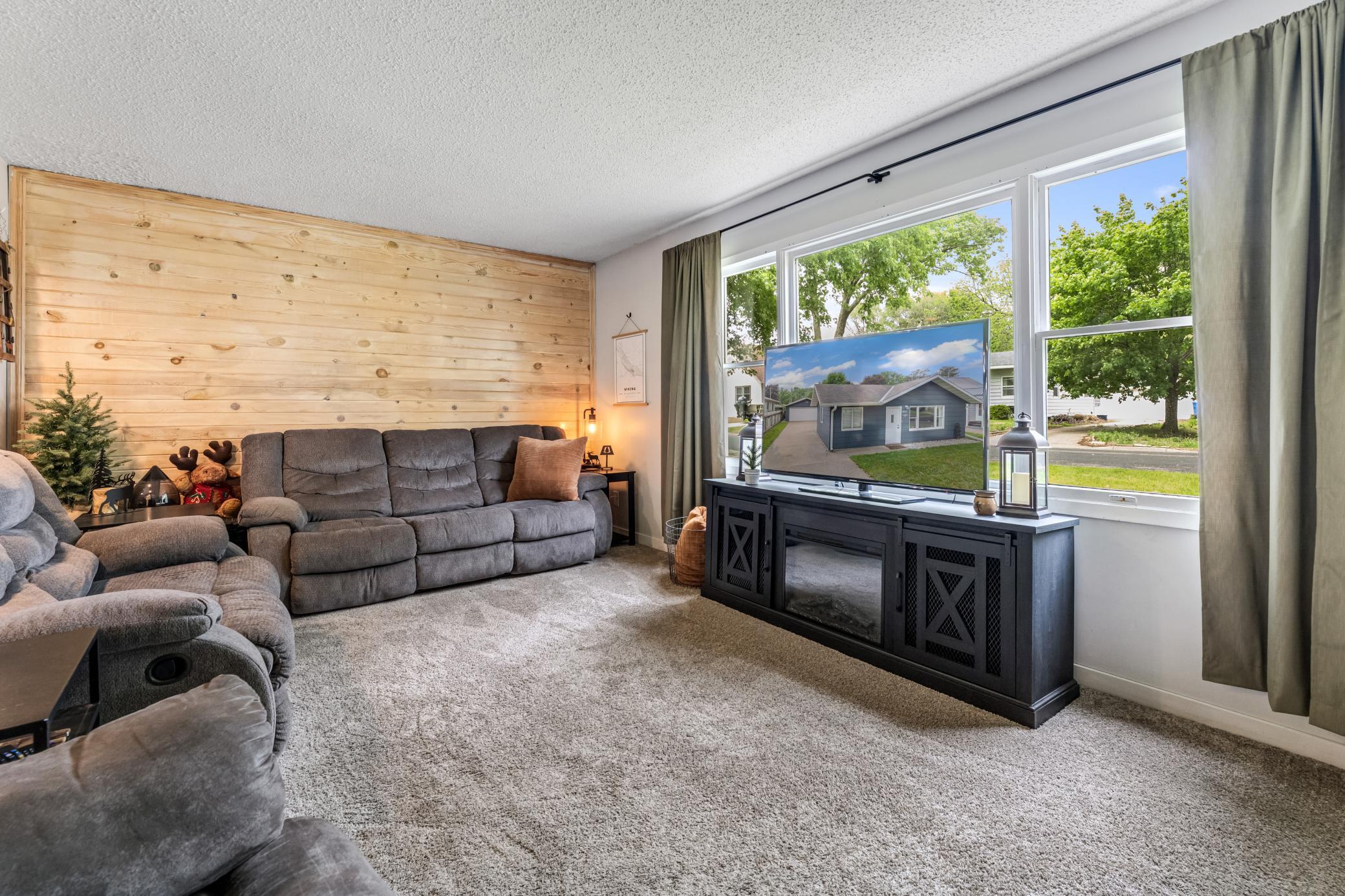 Homes for sale in Goodview, MN | 4155 W 8Th St, Goodview, MN 55987 | MLS# 7075973