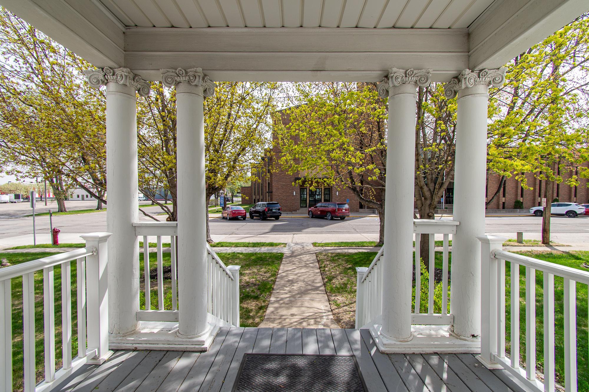 4th image of 203 7Th St S, Moorhead, MN 56560 | MLS# 7076030