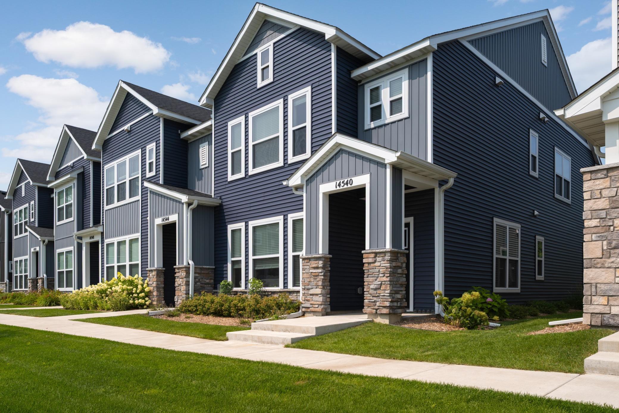 1st image of 14540 Twin Lakes Cir, Burnsville, MN 55306 | MLS# 7076113