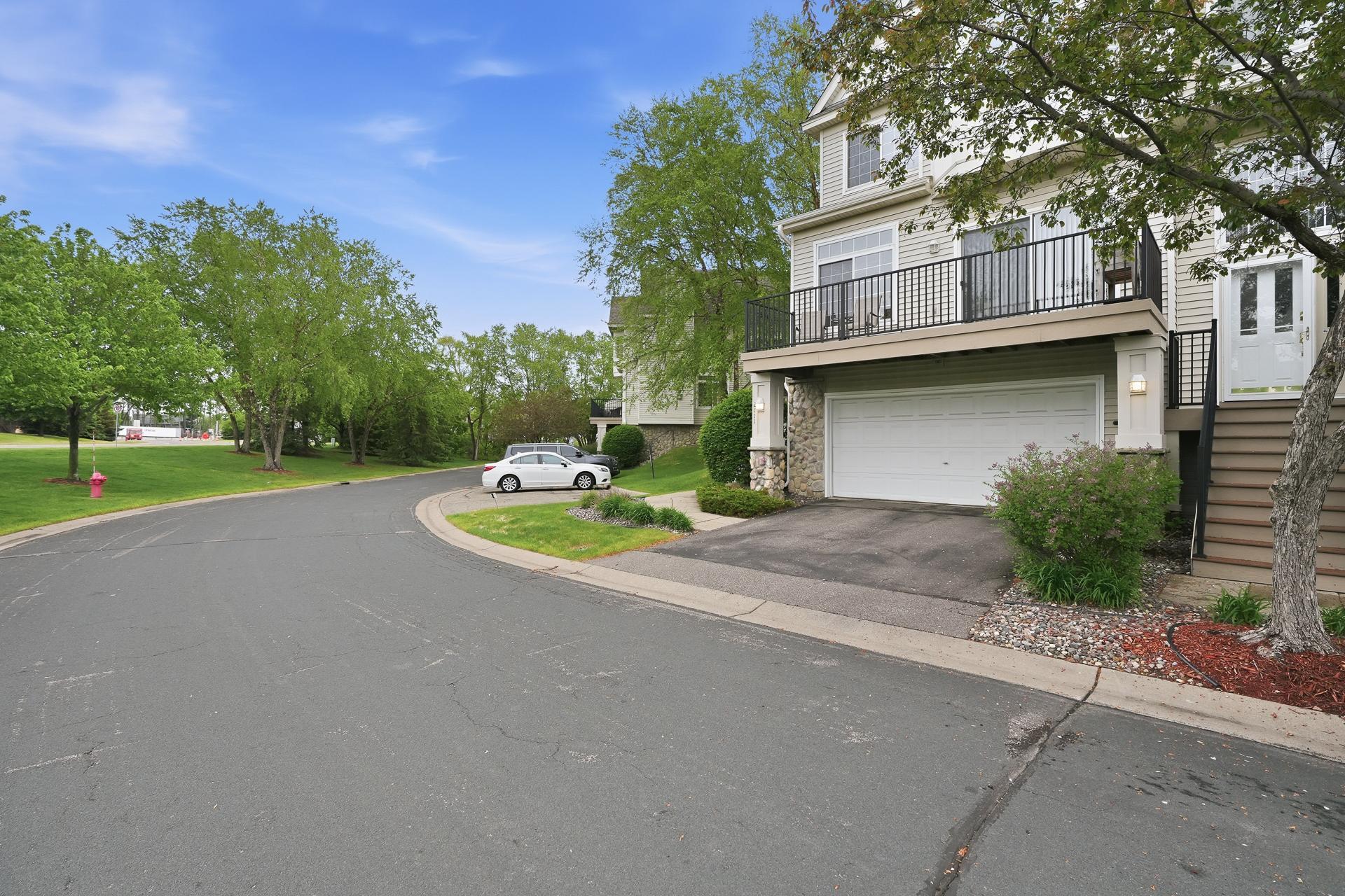 5th image of 2111 Eagle Trace Ln, Saint Paul, MN 55129 | MLS# 7076259