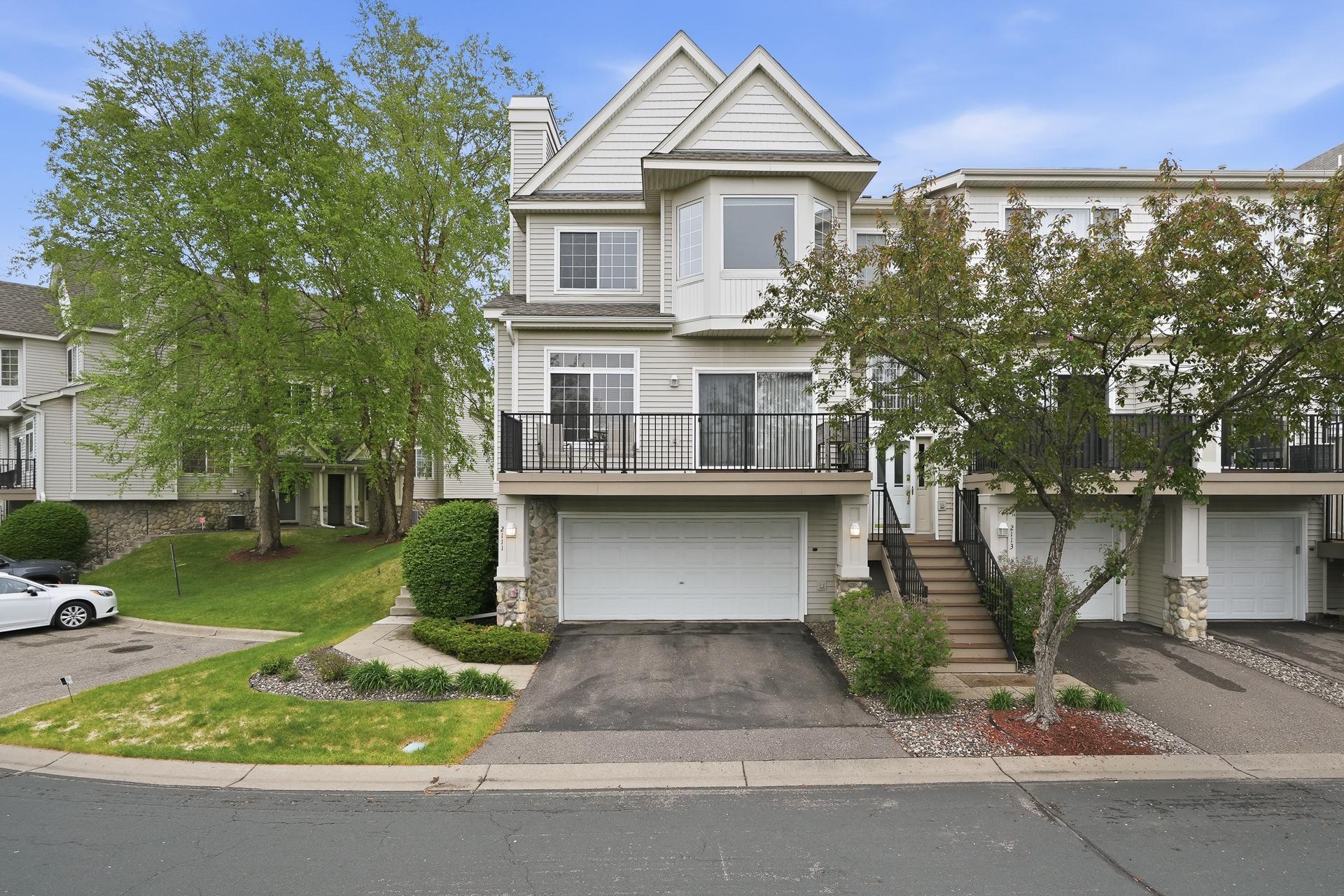2nd image of 2111 Eagle Trace Ln, Saint Paul, MN 55129 | MLS# 7076259