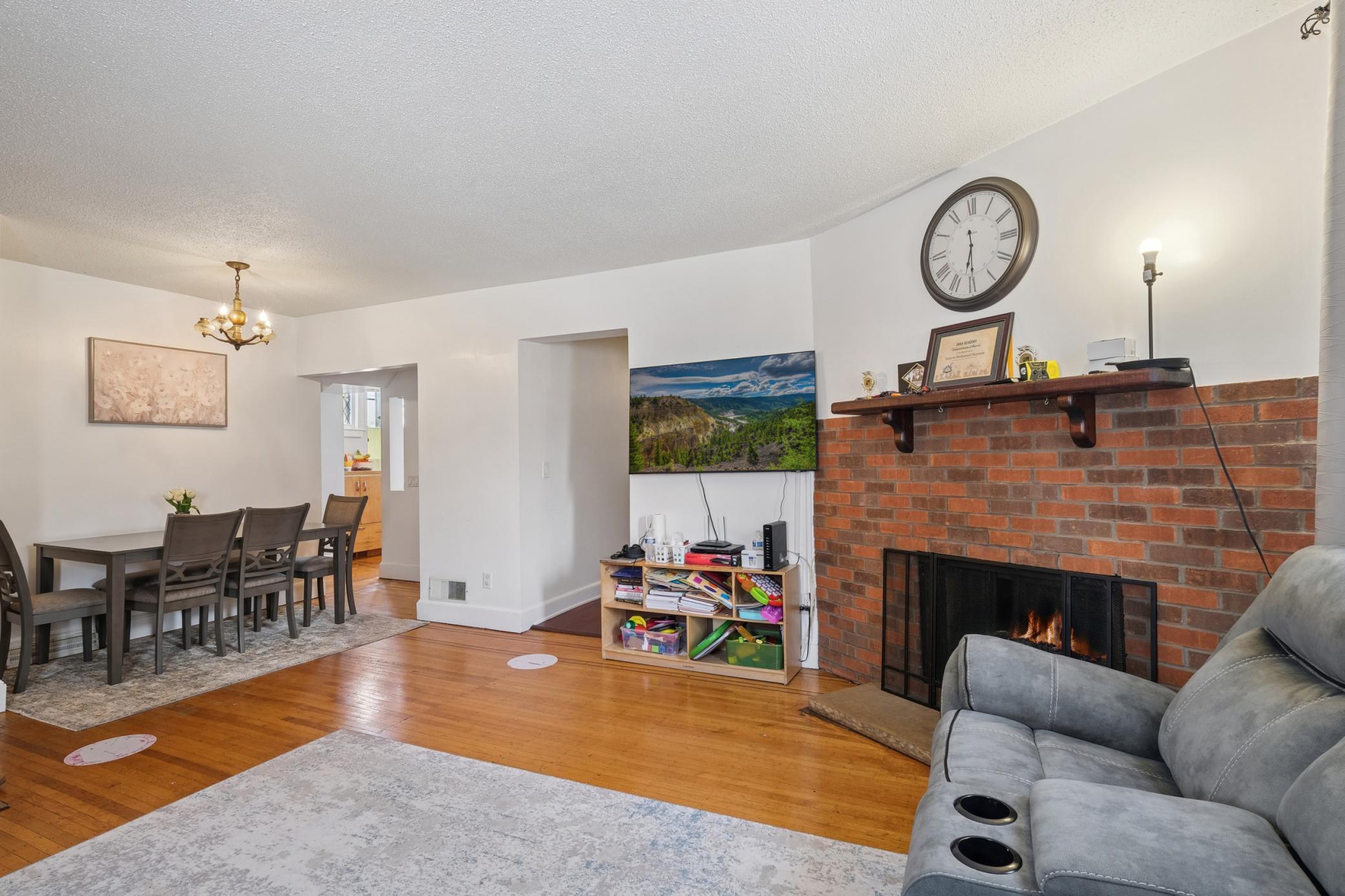 Homes for sale in Minneapolis, MN | 2211 10Th Ave S, Minneapolis, MN 55404 | MLS# 7076407