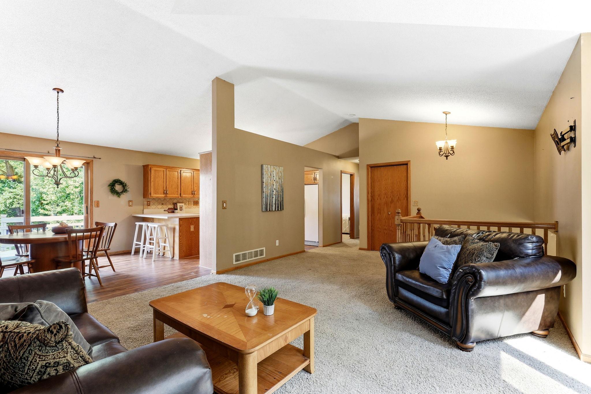 5th image of 397 Viking Dr E, Saint Paul, MN 55117 | MLS# 7076429