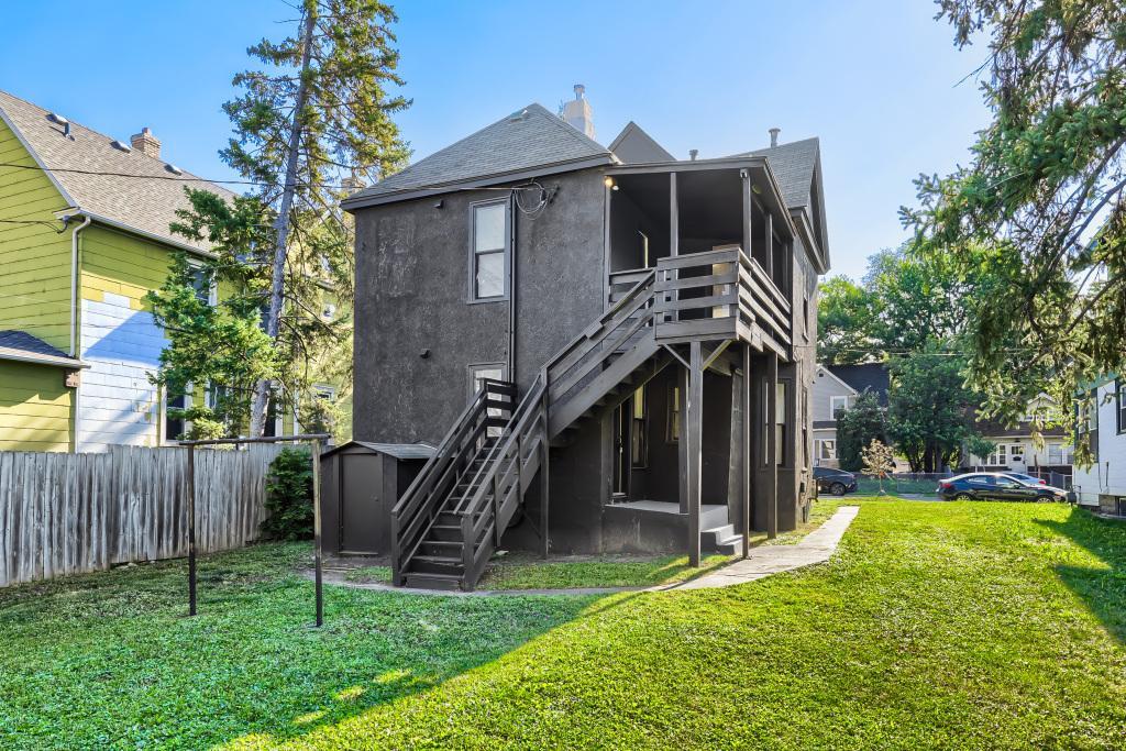 24th image of 2631 Girard Ave N, Minneapolis, MN 55411 | MLS# 7076431