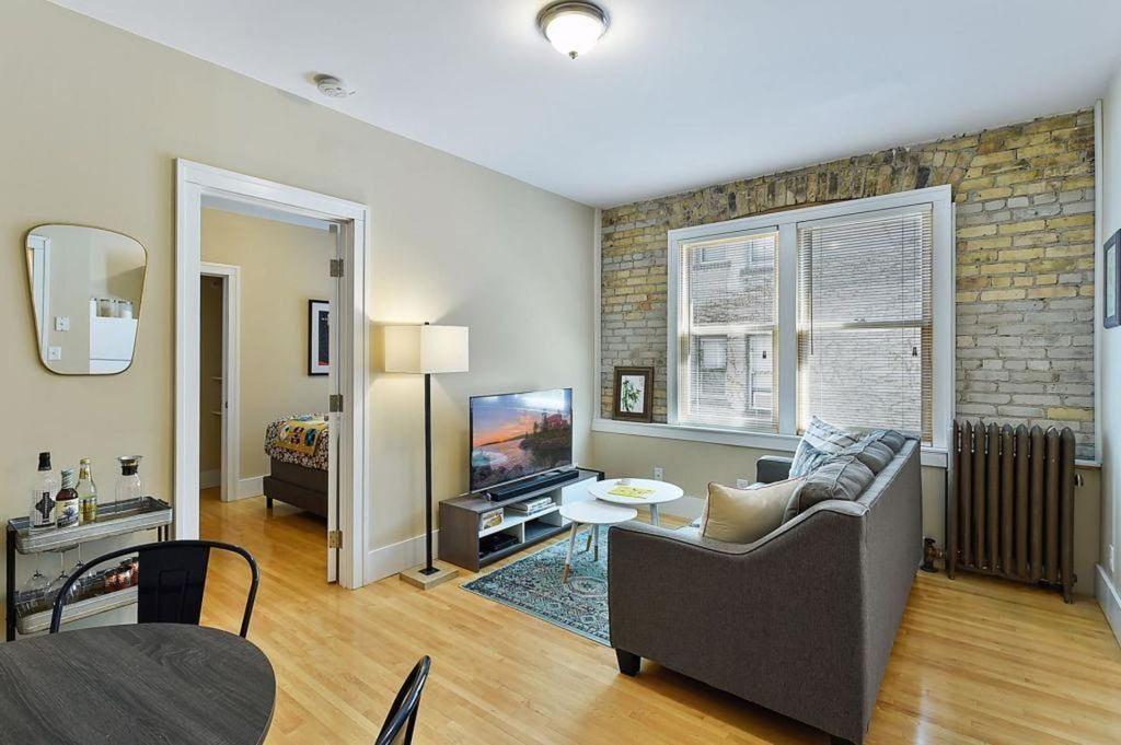 Homes for sale in Minneapolis, MN | 2218 Nicollet Ave #23, Minneapolis, MN 55404 | MLS# 7076456