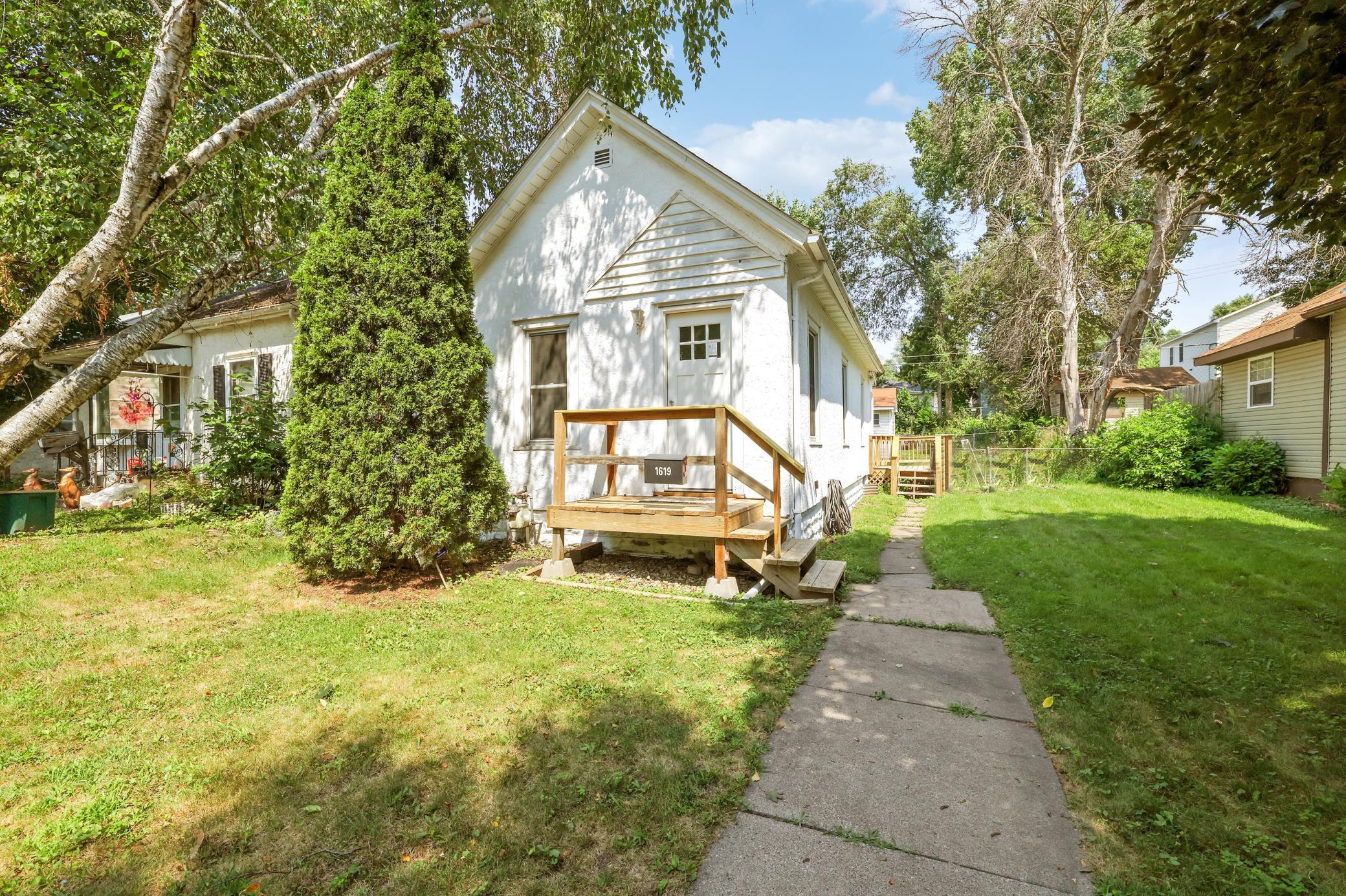 1st image of 1619 Reaney Ave, Saint Paul, MN 55106 | MLS# 7076497