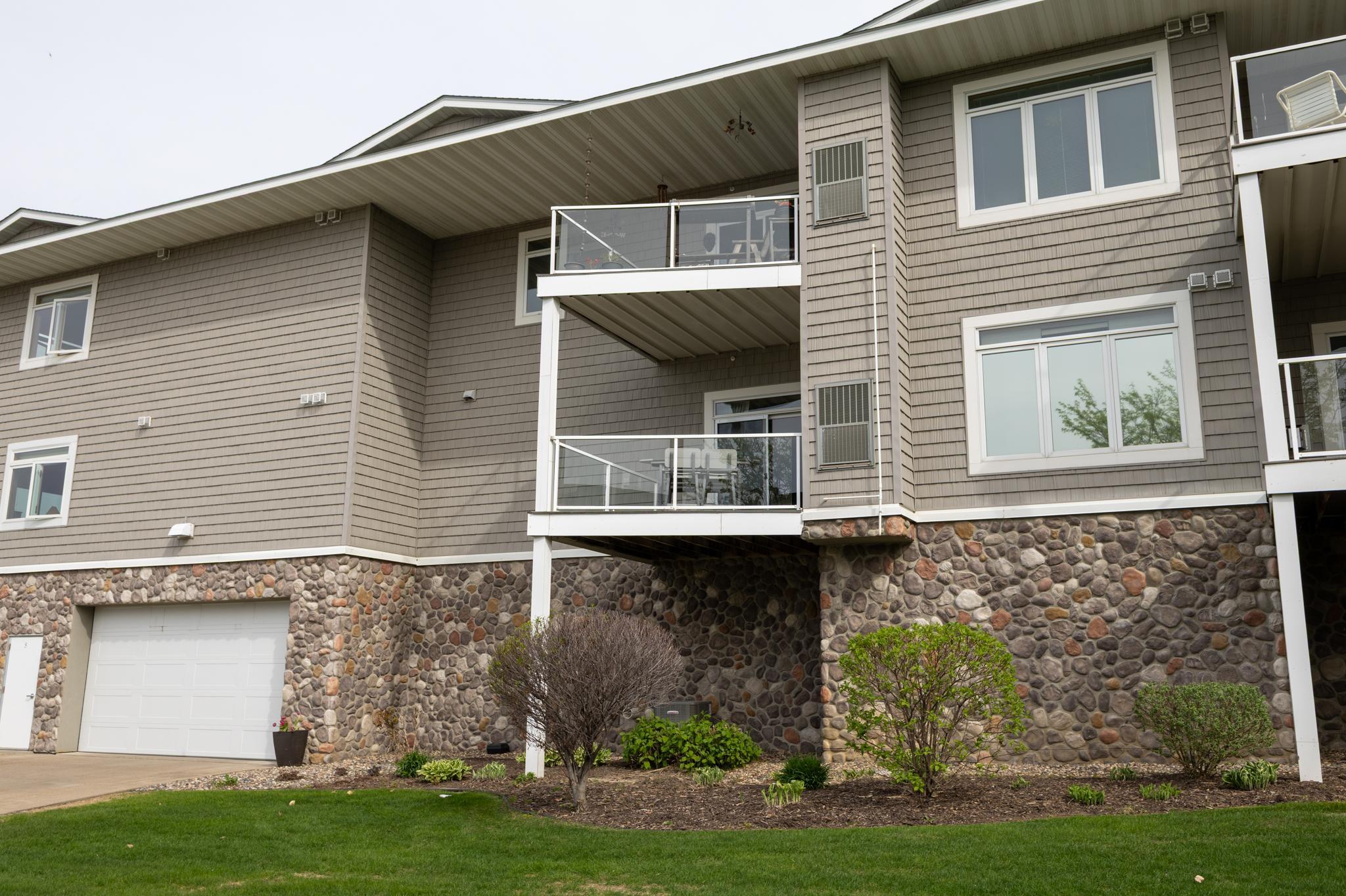 Homes for sale in Lake City, MN | 1215 N Lakeshore Dr #210, Lake City, MN 55041 | MLS# 7076570