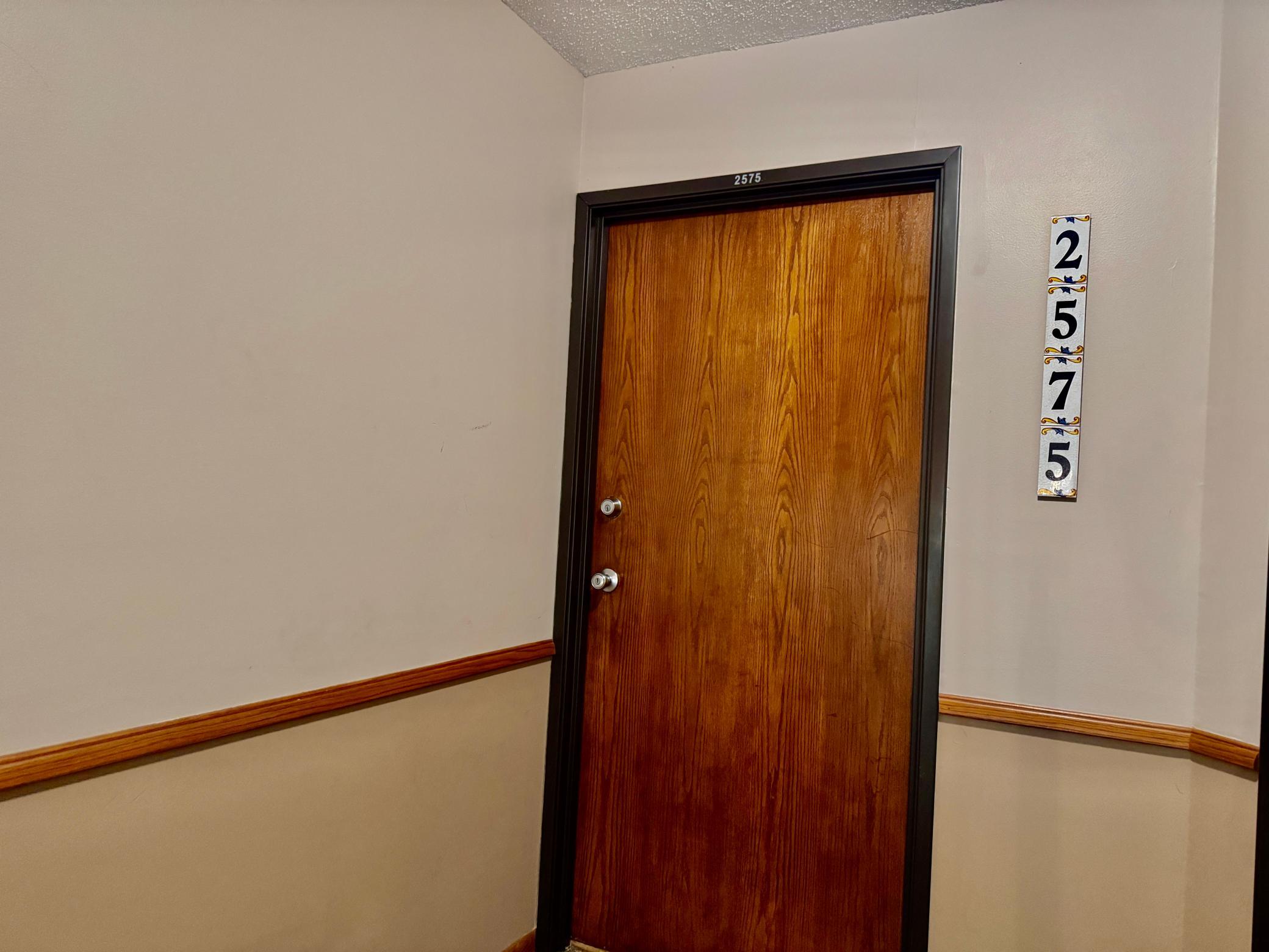 3rd image of 2575 Heritage Dr, Mendota Heights, MN 55120
