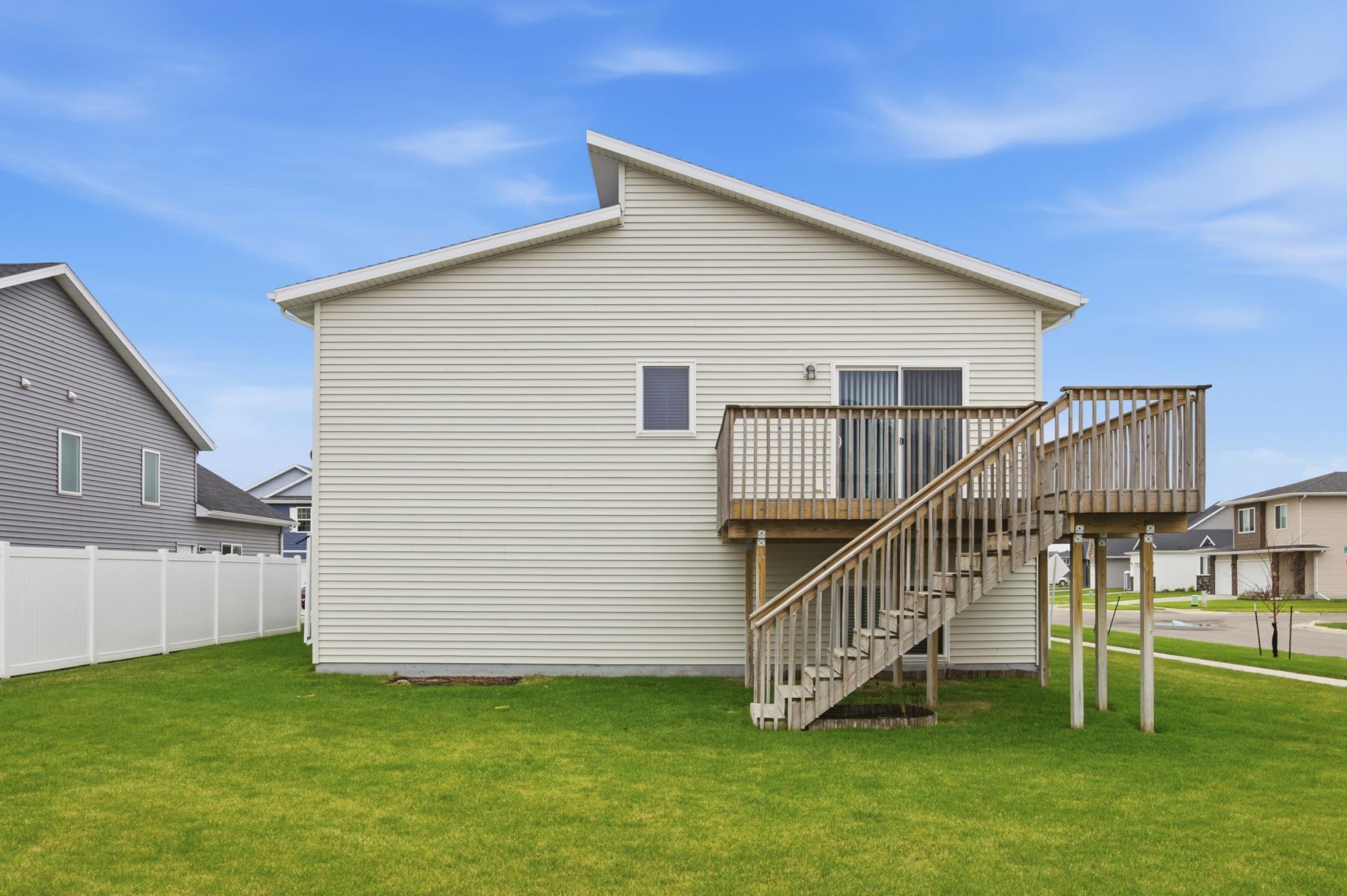 4th image of 701 Albert Dr W, West Fargo, ND 58078 | MLS# 7076982