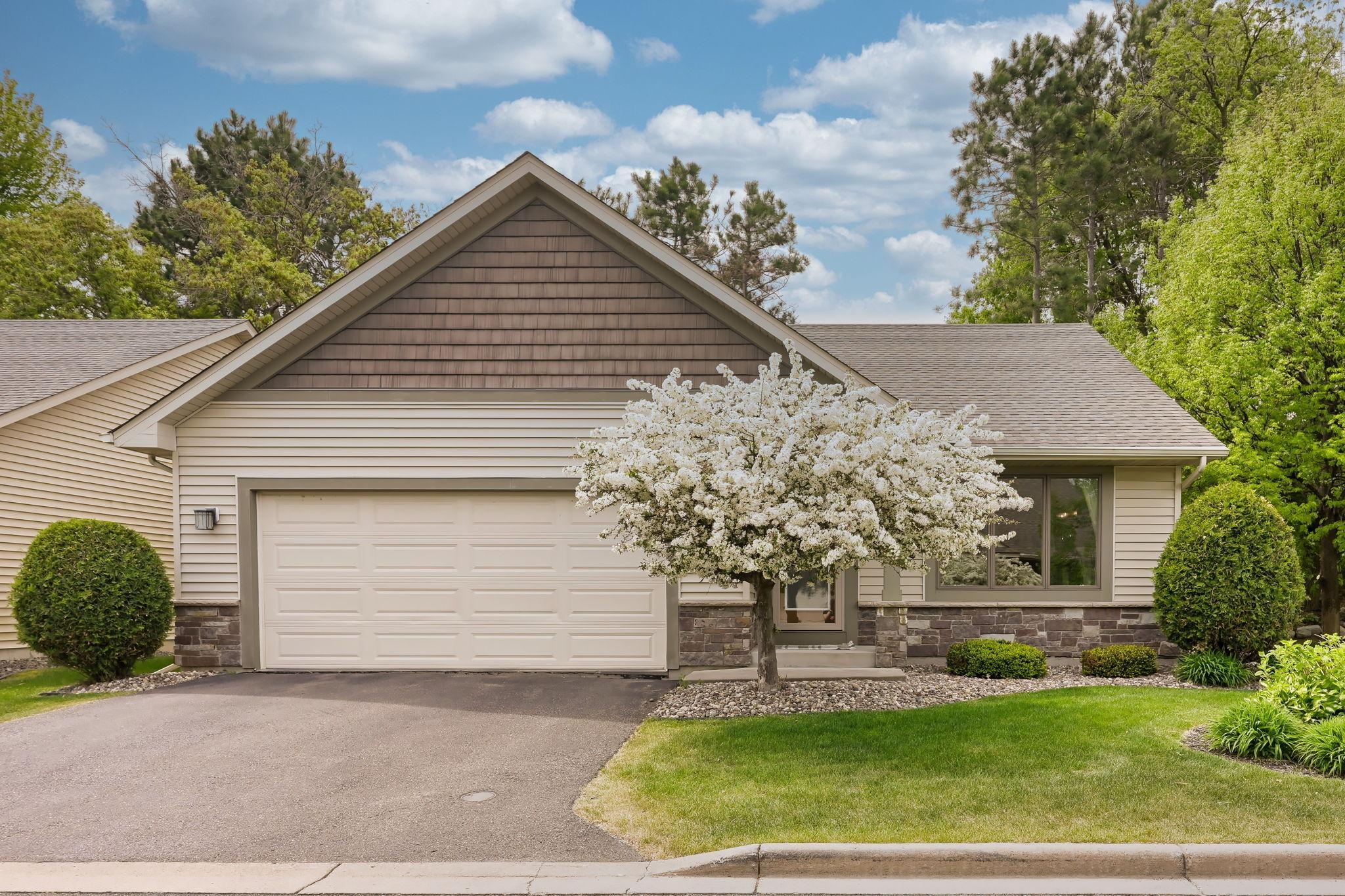 Homes for sale in Maplewood, MN | 1003 Farrell St S, Maplewood, MN 55119 | MLS# 7077147