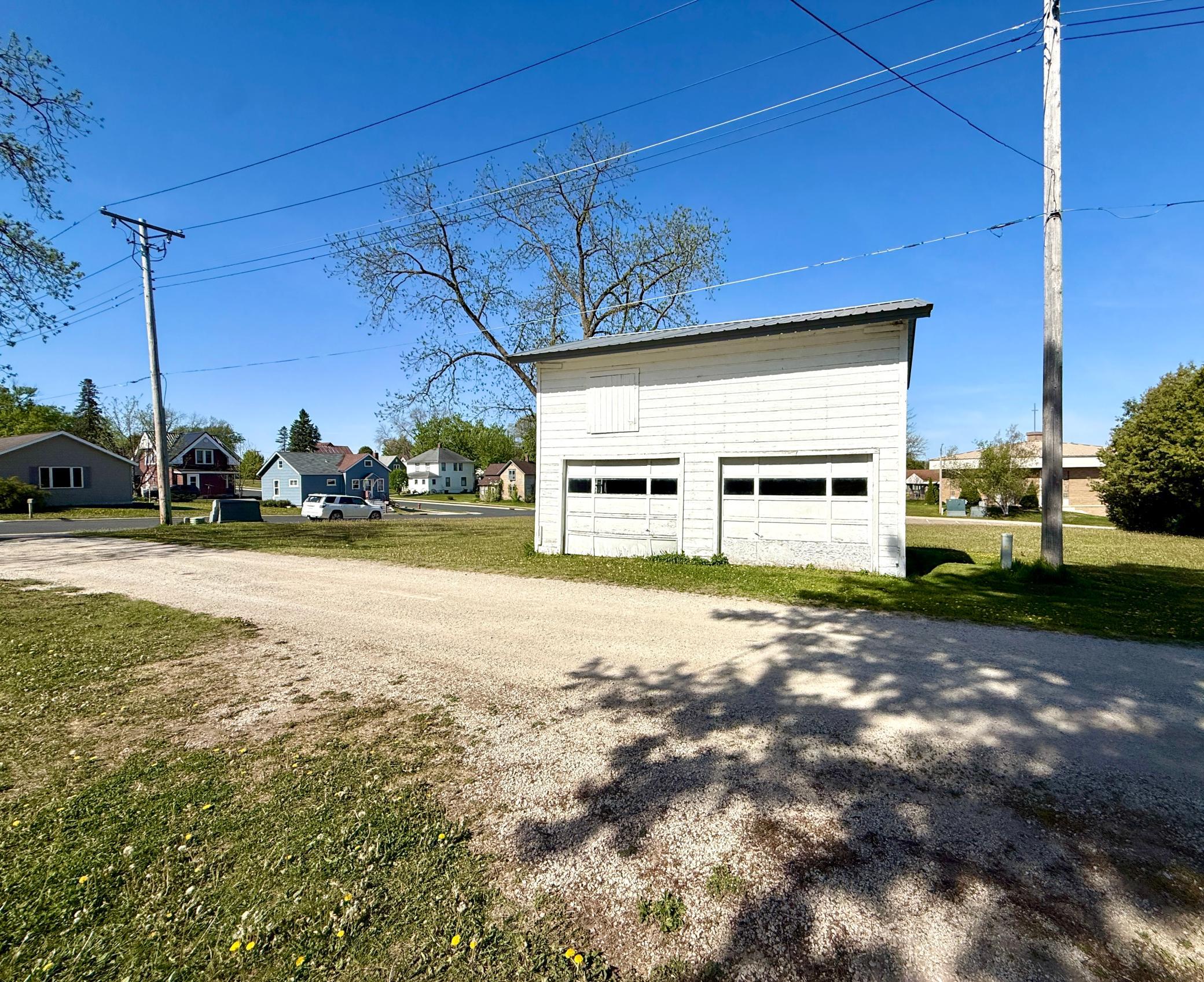 Homes for sale in Spring Valley, MN | 512 S Broadway St, Spring Valley, MN 55975 | MLS# 7077248