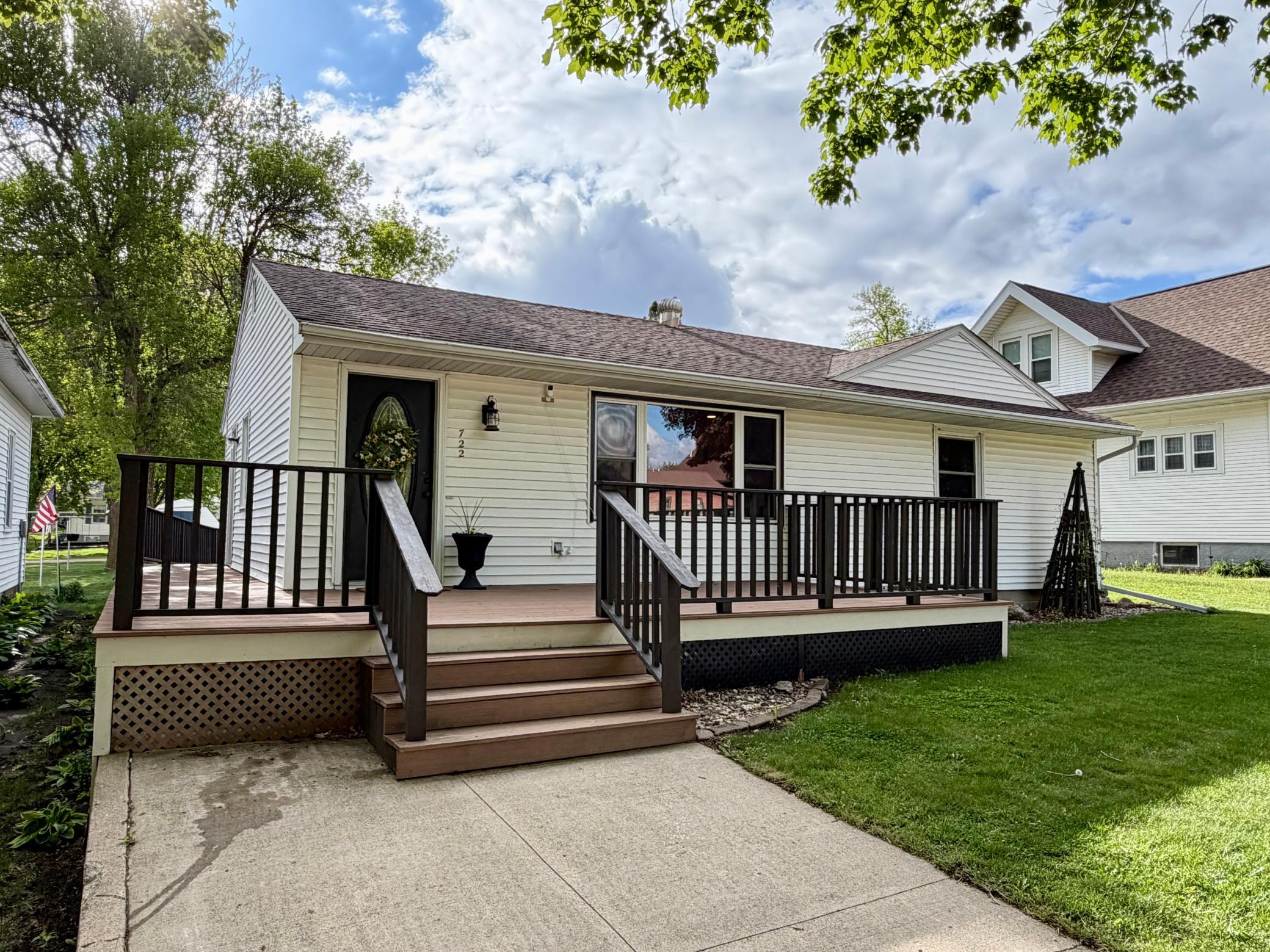 Homes for sale in Westbrook, MN | 722 Adams Ave, Westbrook, MN 56183 | MLS# 7077468
