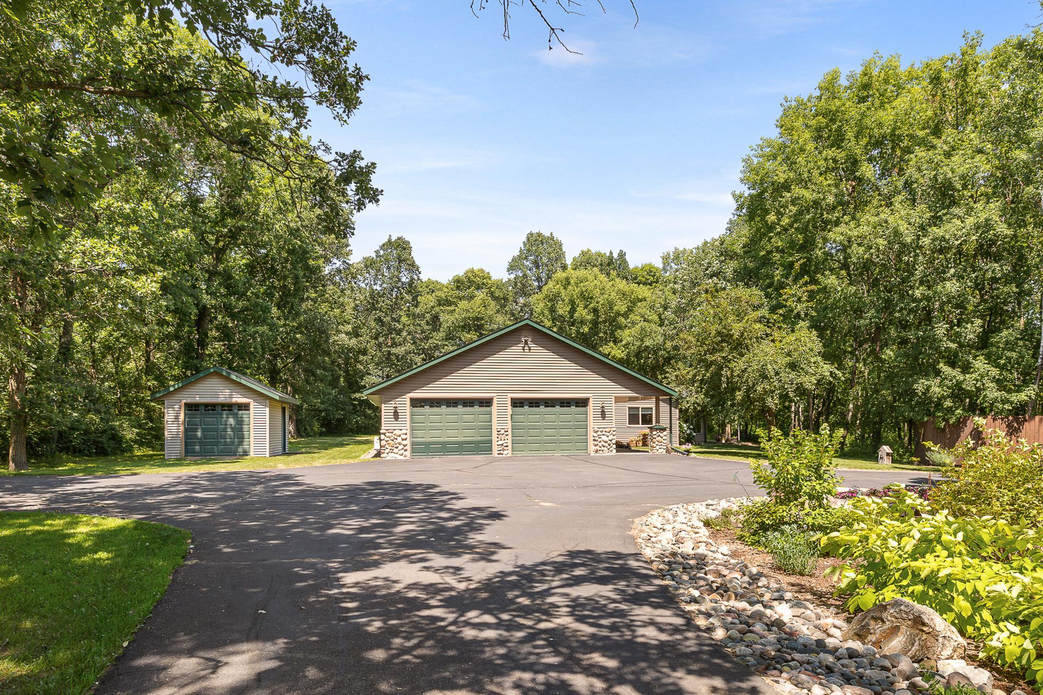 2nd image of 9809 Ravenswood Rd, Brainerd, MN 56401 | MLS# 7077473