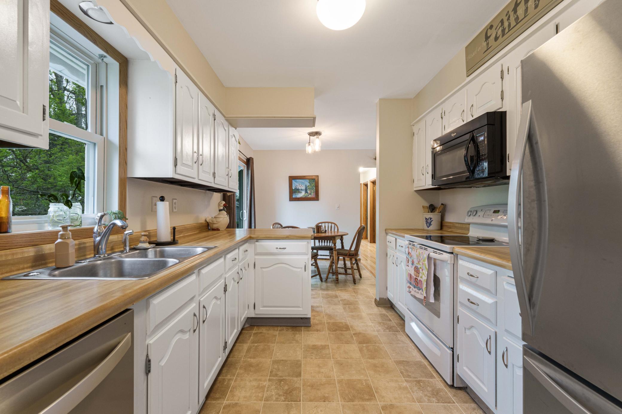 3rd image of 533 Maple Ln, Moorhead, MN 56560 | MLS# 7077931