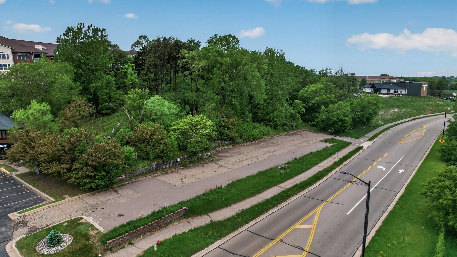 5th image of 15080 Buck Hill Rd, Burnsville, MN 55306 | MLS# 7078172