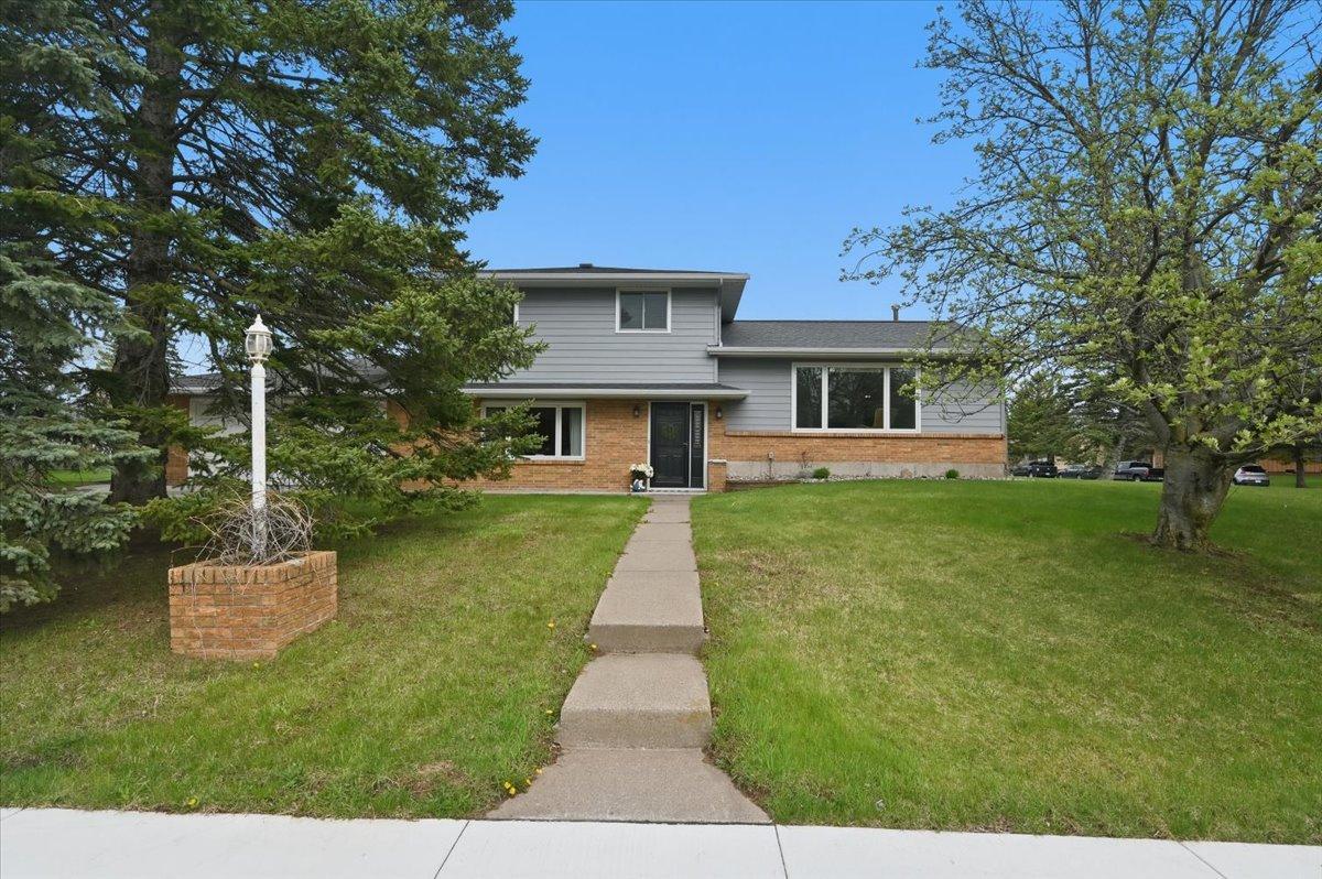 Homes for sale in Superior, WI | 2240 Catlin Ave, Superior, WI 54880 | MLS# 7078368