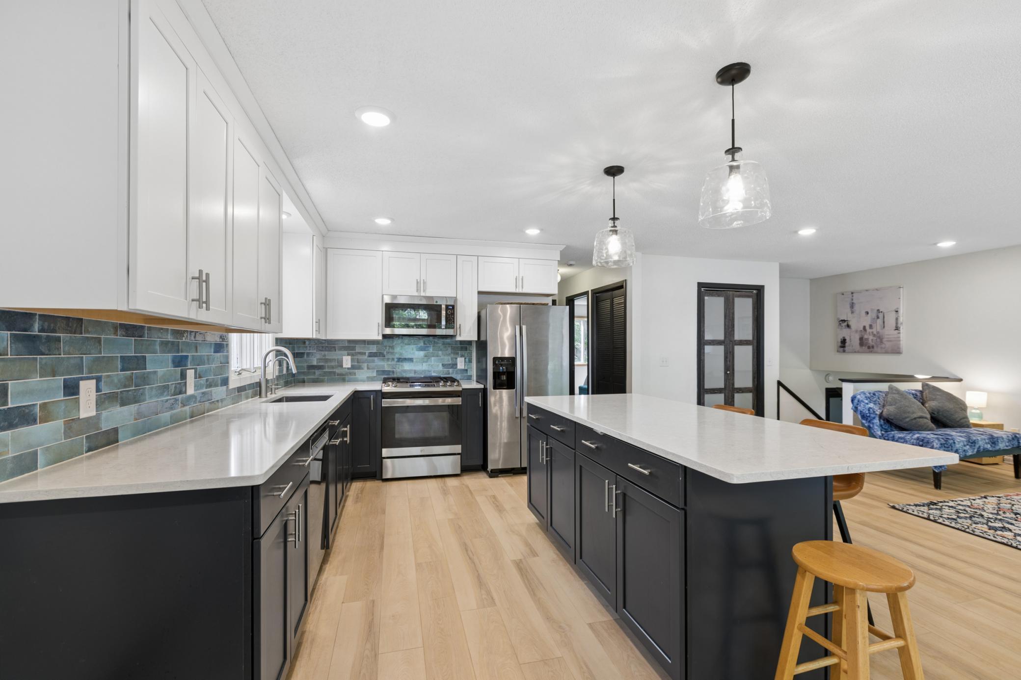 2nd image of 1195 Lakeshore Dr, Big Lake, MN 55309 | MLS# 7078656
