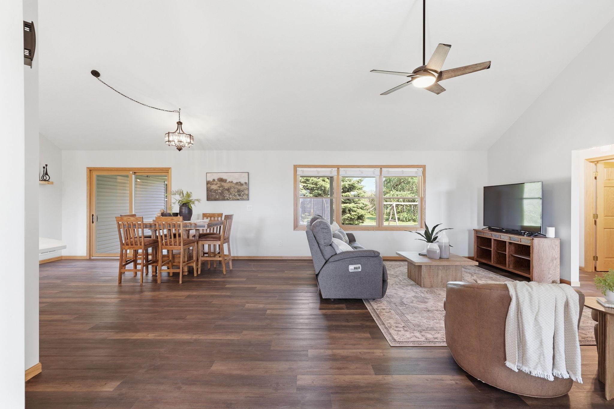 Homes for sale in Roberts, WI | 545 Kreuziger Rd, Roberts, WI 54023 | MLS# 7078811