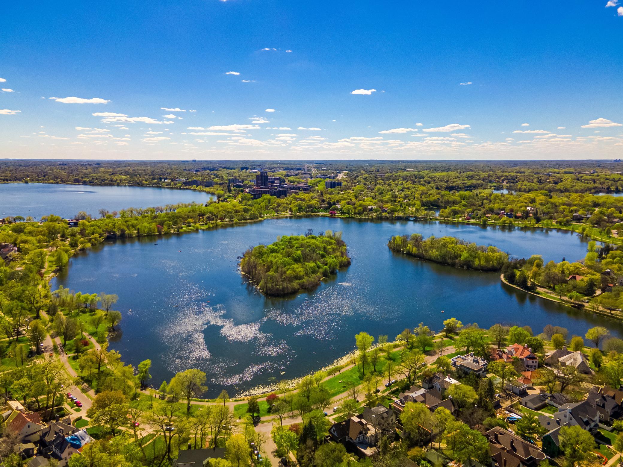 69th image of 3324 Hennepin Ave, Minneapolis, MN 55408 | MLS# 7078935