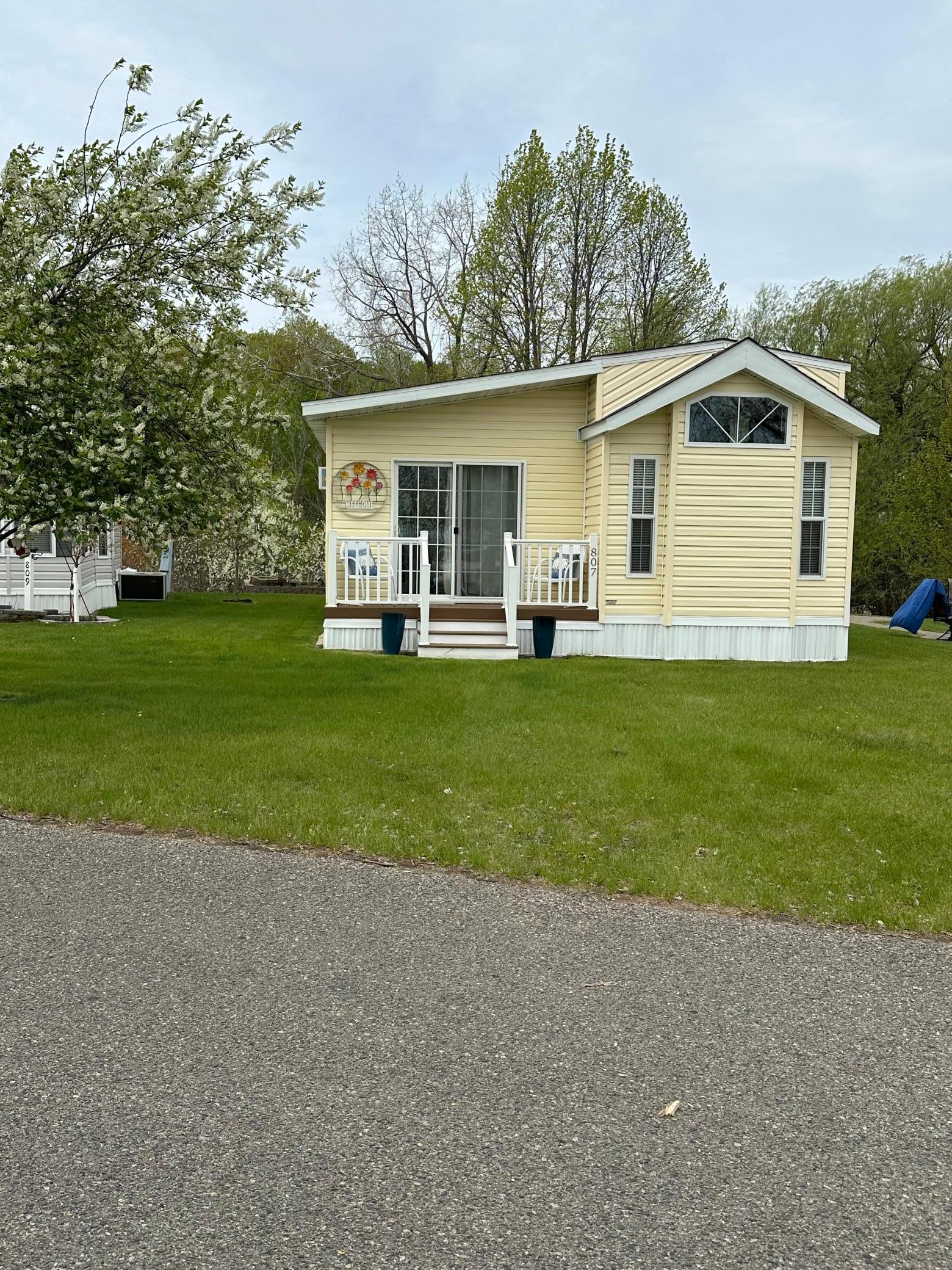 Homes for sale in Detroit Lakes, MN | 807 Brown St, Detroit Lakes, MN 56501 | MLS# 7078967