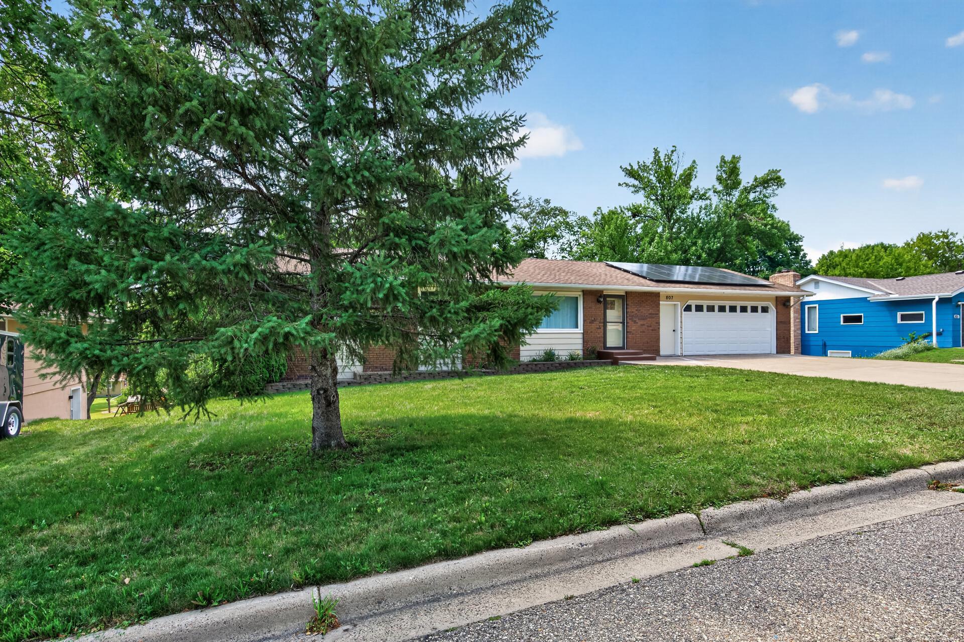 2nd image of 807 2nd Ave S, Buffalo, MN 55313 | MLS# 7078980