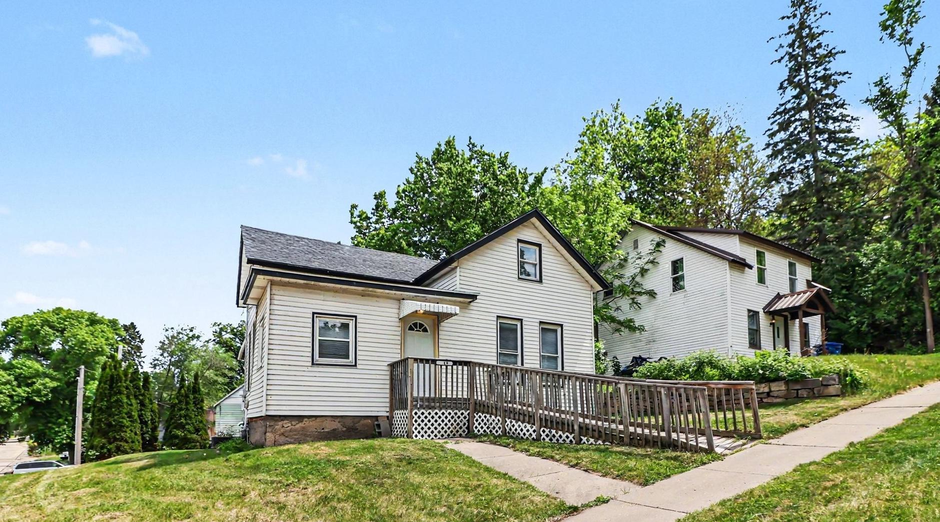1st image of 319 Buchanan St, Red Wing, MN 55066 | MLS# 7079080